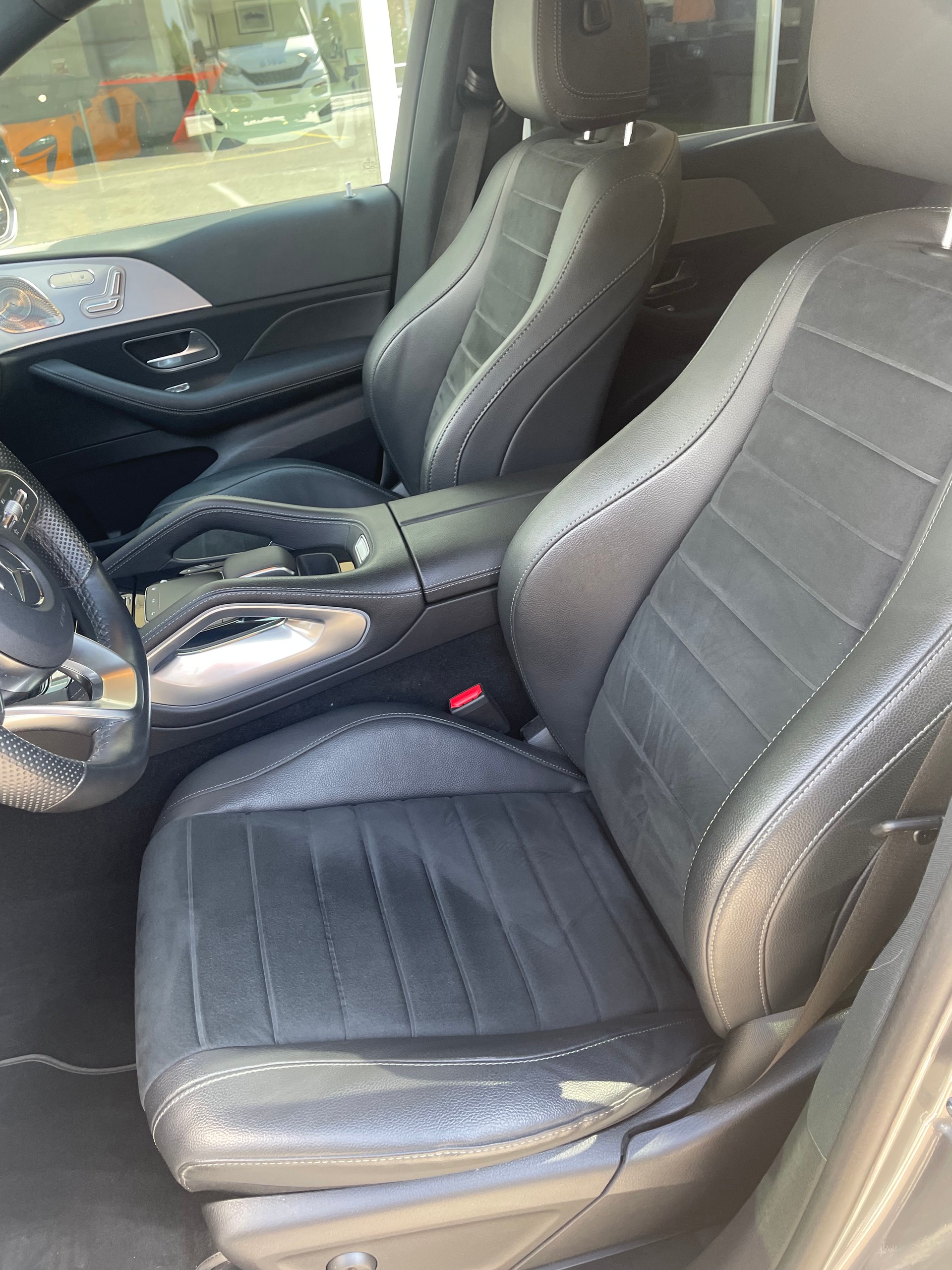 MERCEDES-BENZ GLE 450 4Matic AMG Line 9G-Tronic-image-6