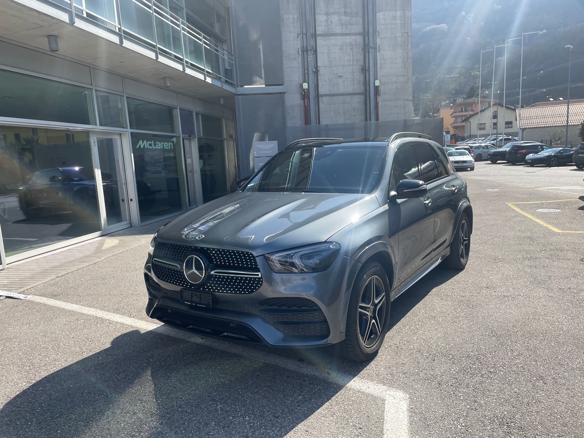 MERCEDES-BENZ GLE 450 4Matic AMG Line 9G-Tronic-image-4