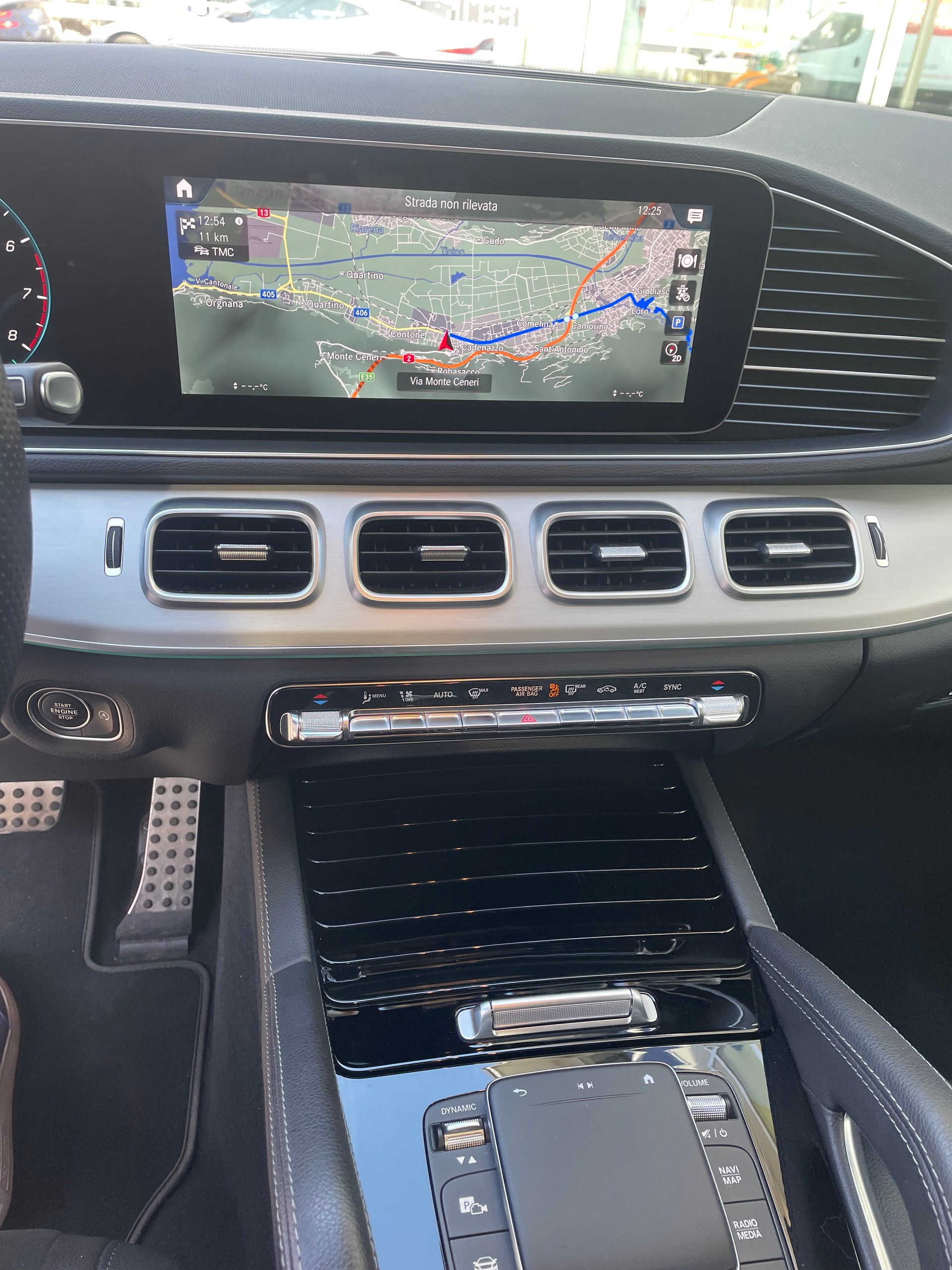 MERCEDES-BENZ GLE 450 4Matic AMG Line 9G-Tronic-image-8