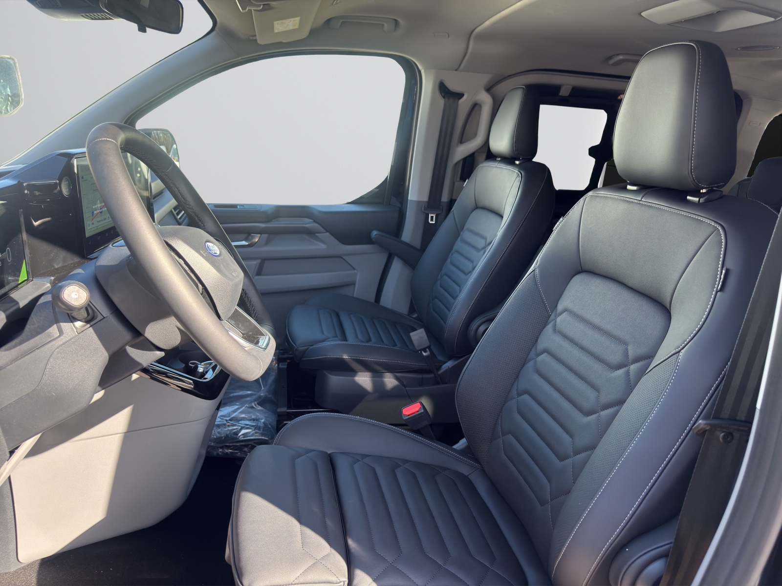 FORD Tourneo Bus 320 L1H1 TitaniumX Automat 4x4-image-6