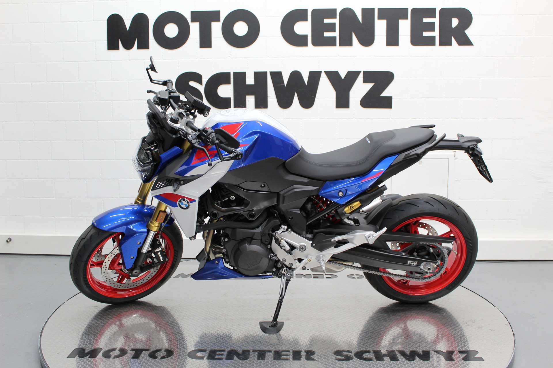 BMW F 900 R A2 (35kW)-image-4