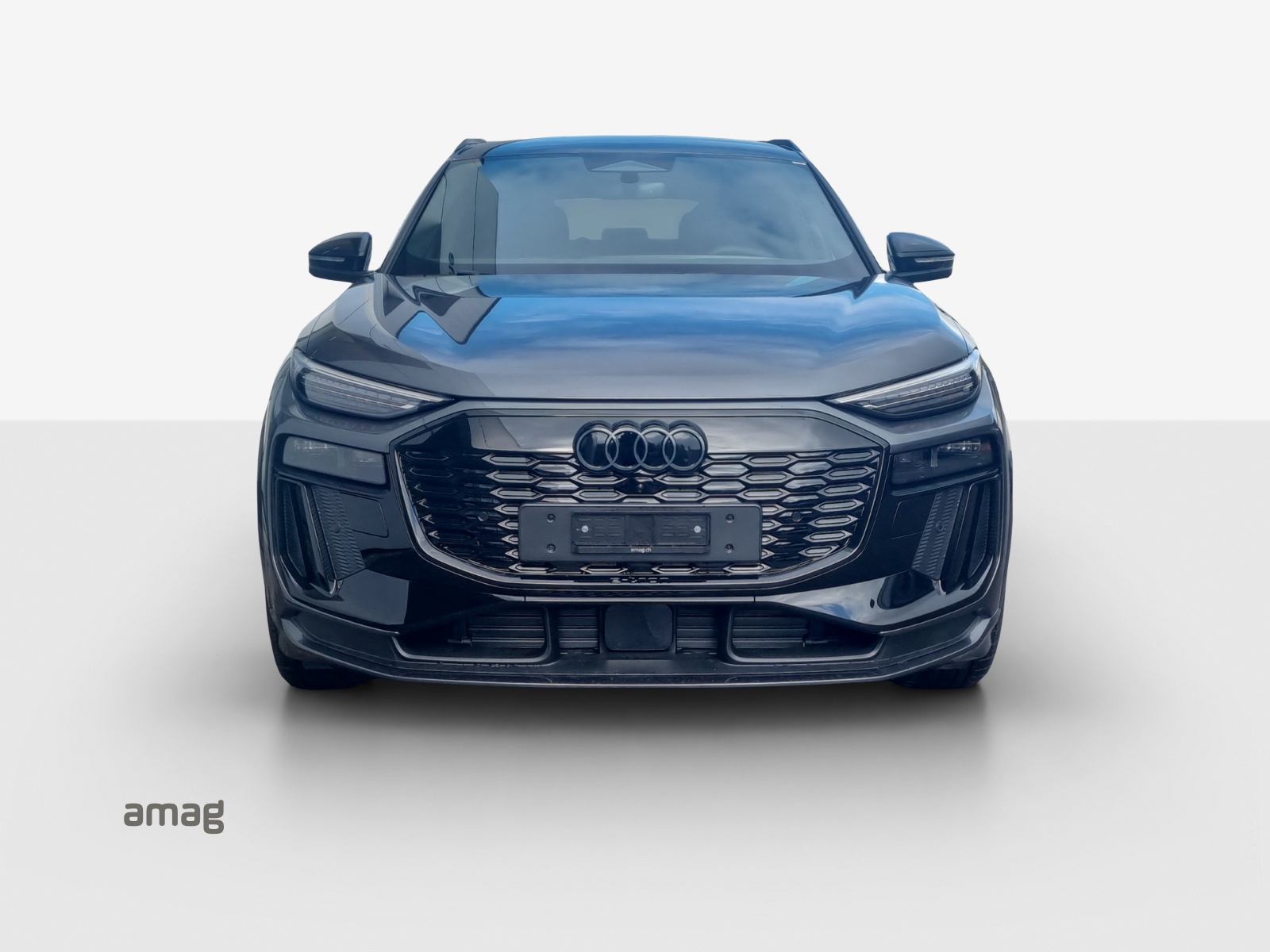 AUDI Q6 e-tron quattro-image-6