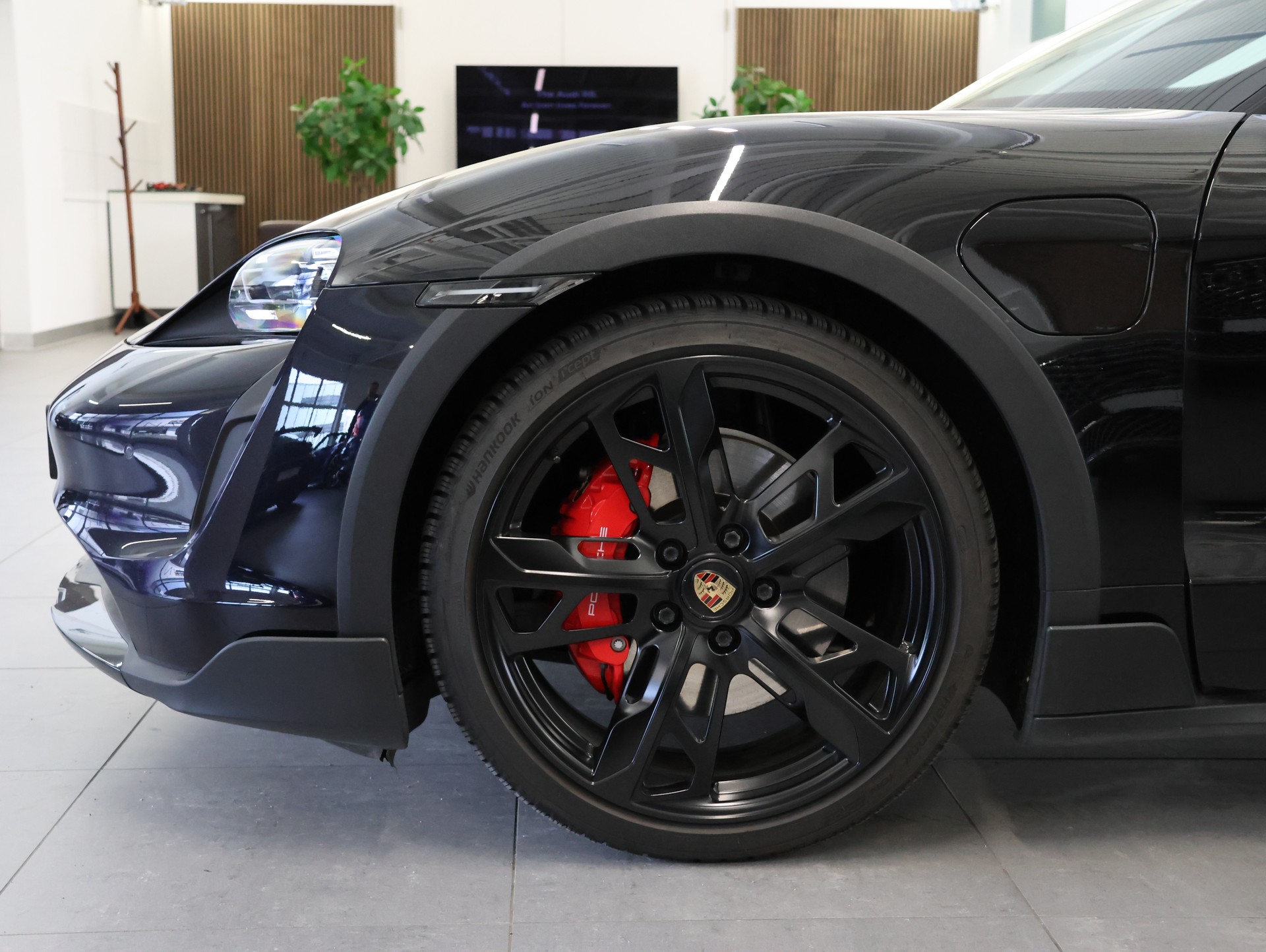 PORSCHE Taycan 4S Cross Turismo *360 Kamera* *Sportlenkrad* *Sitzheizung/Lüftung*-image-15