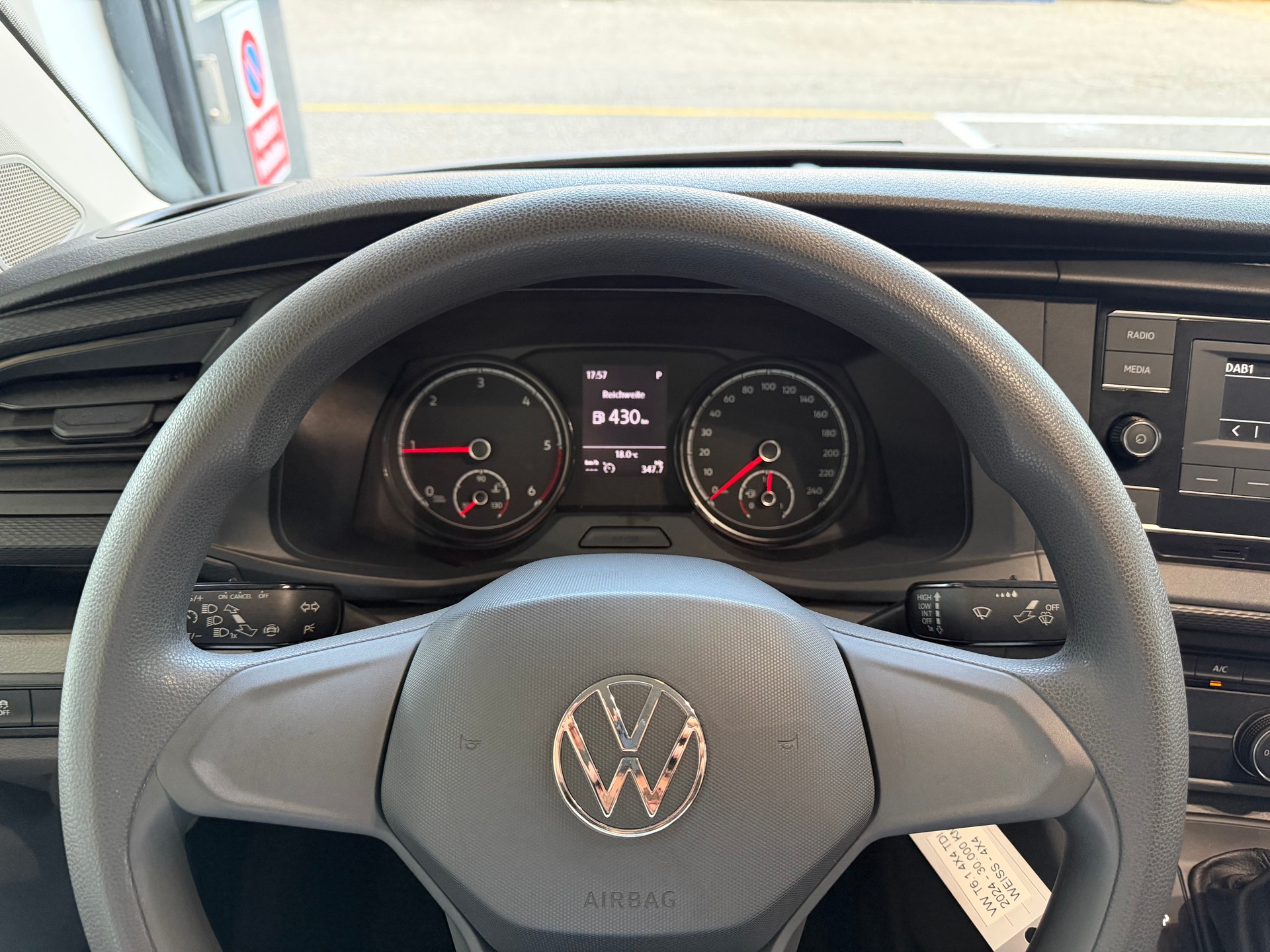 VW T6.1 2.0 Bi-TDI 204 PS 4X4 4Motion DSG + AHK 2500 KG-image-12