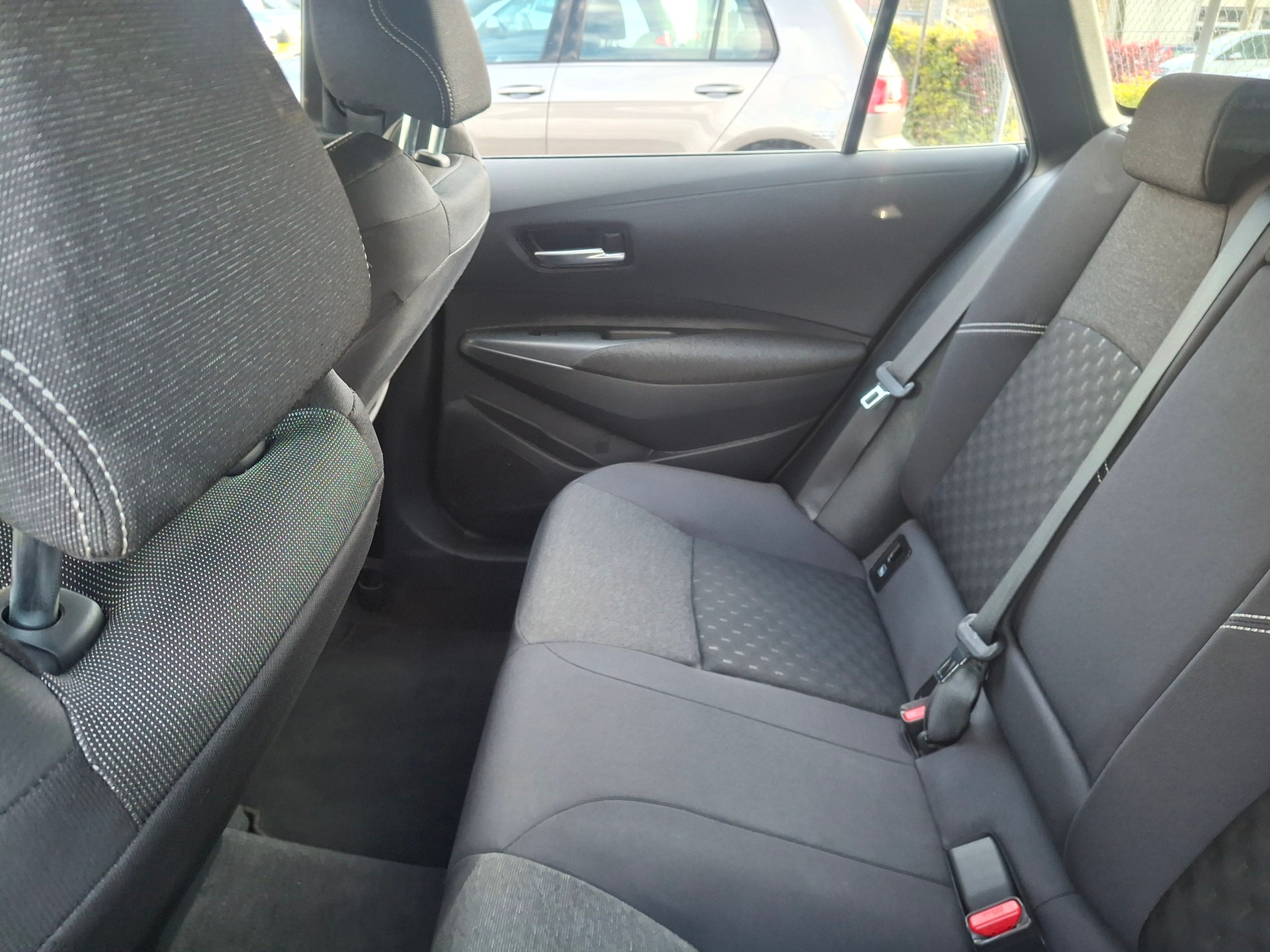 TOYOTA Corolla Touring Sports 1.8 HSD Trend e-CVT-image-13