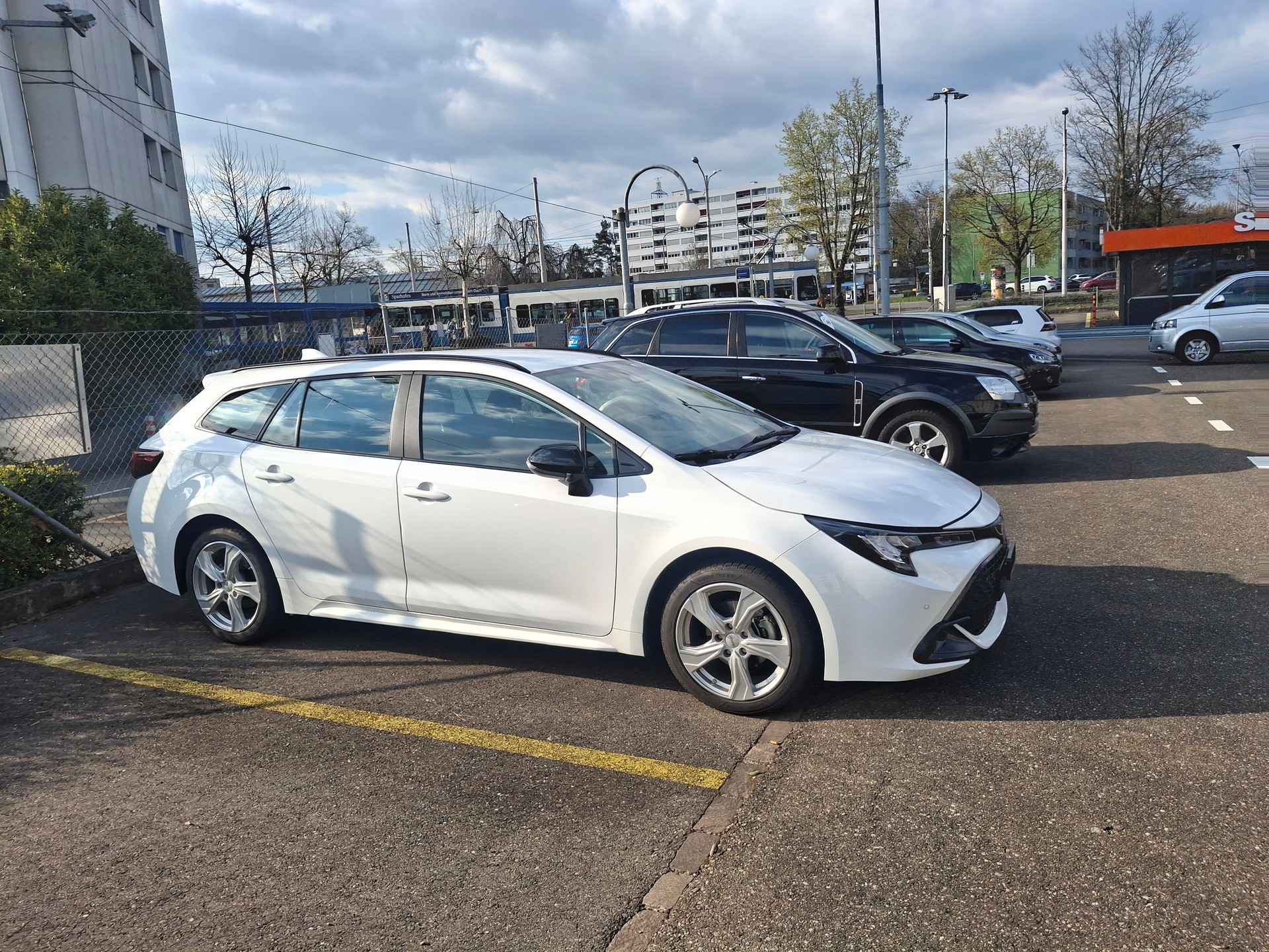 TOYOTA Corolla Touring Sports 1.8 HSD Trend e-CVT-image-19
