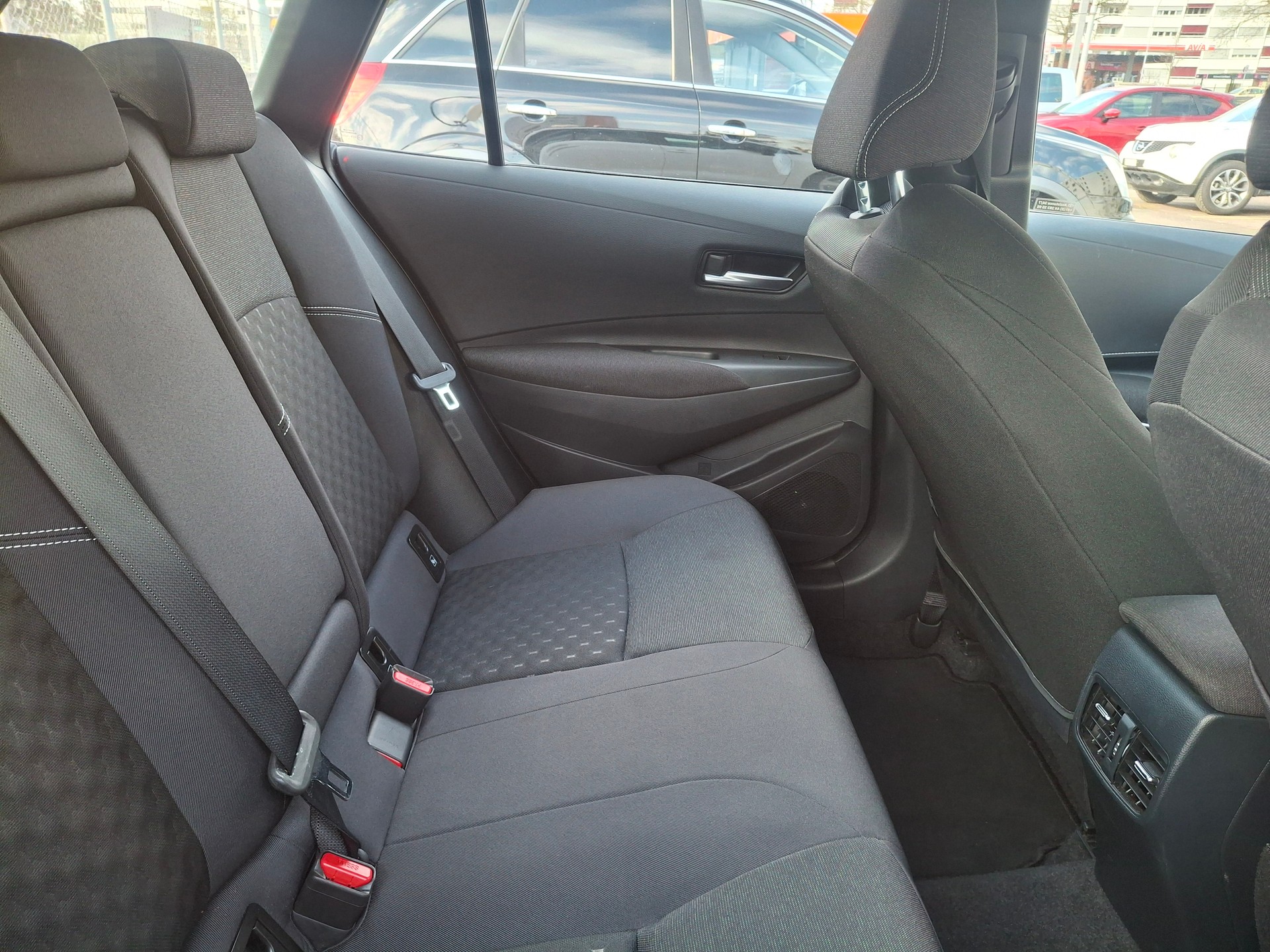 TOYOTA Corolla Touring Sports 1.8 HSD Trend e-CVT-image-6