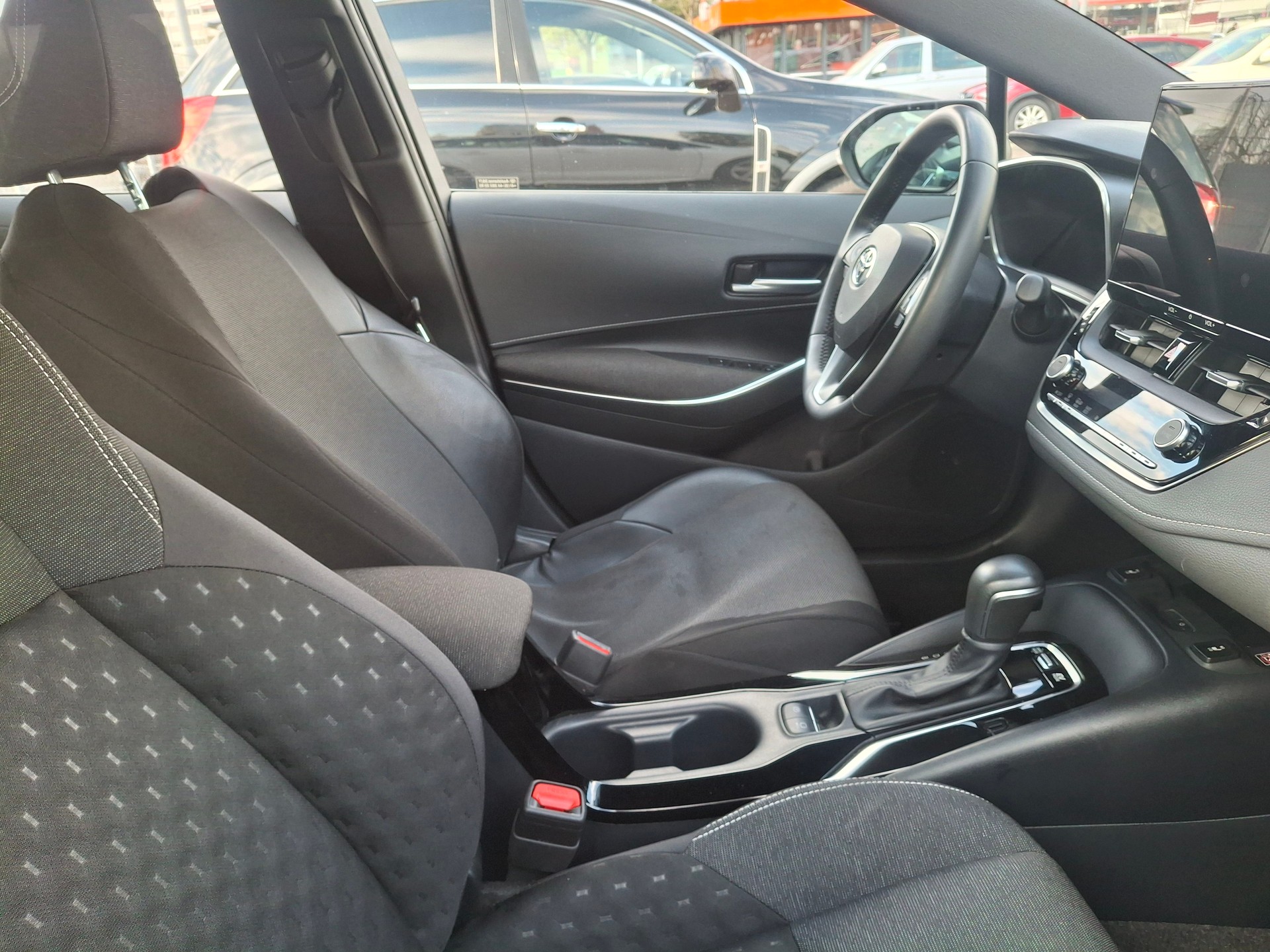 TOYOTA Corolla Touring Sports 1.8 HSD Trend e-CVT-image-8