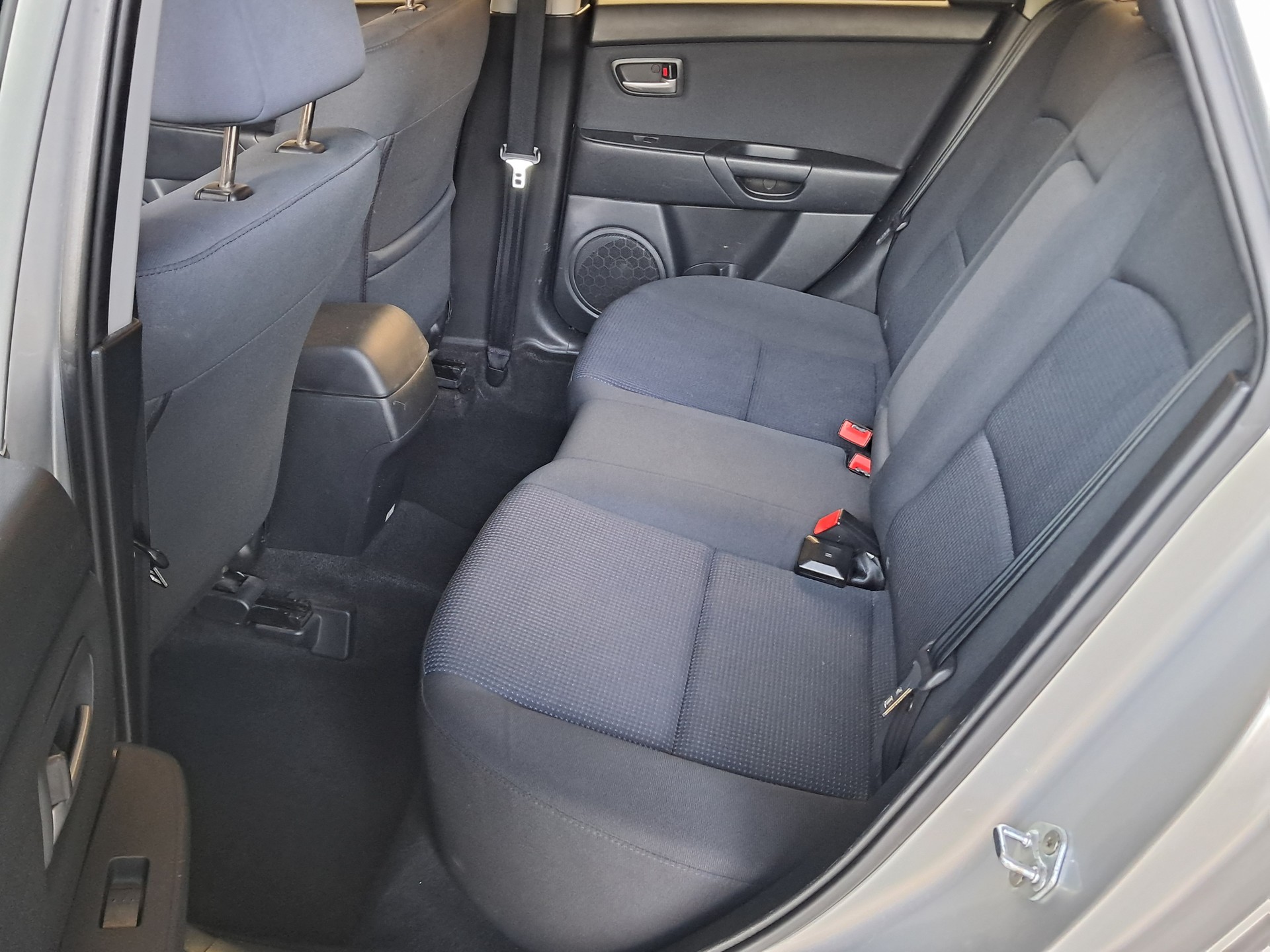 MAZDA 3 1.6 16V Confort-image-6