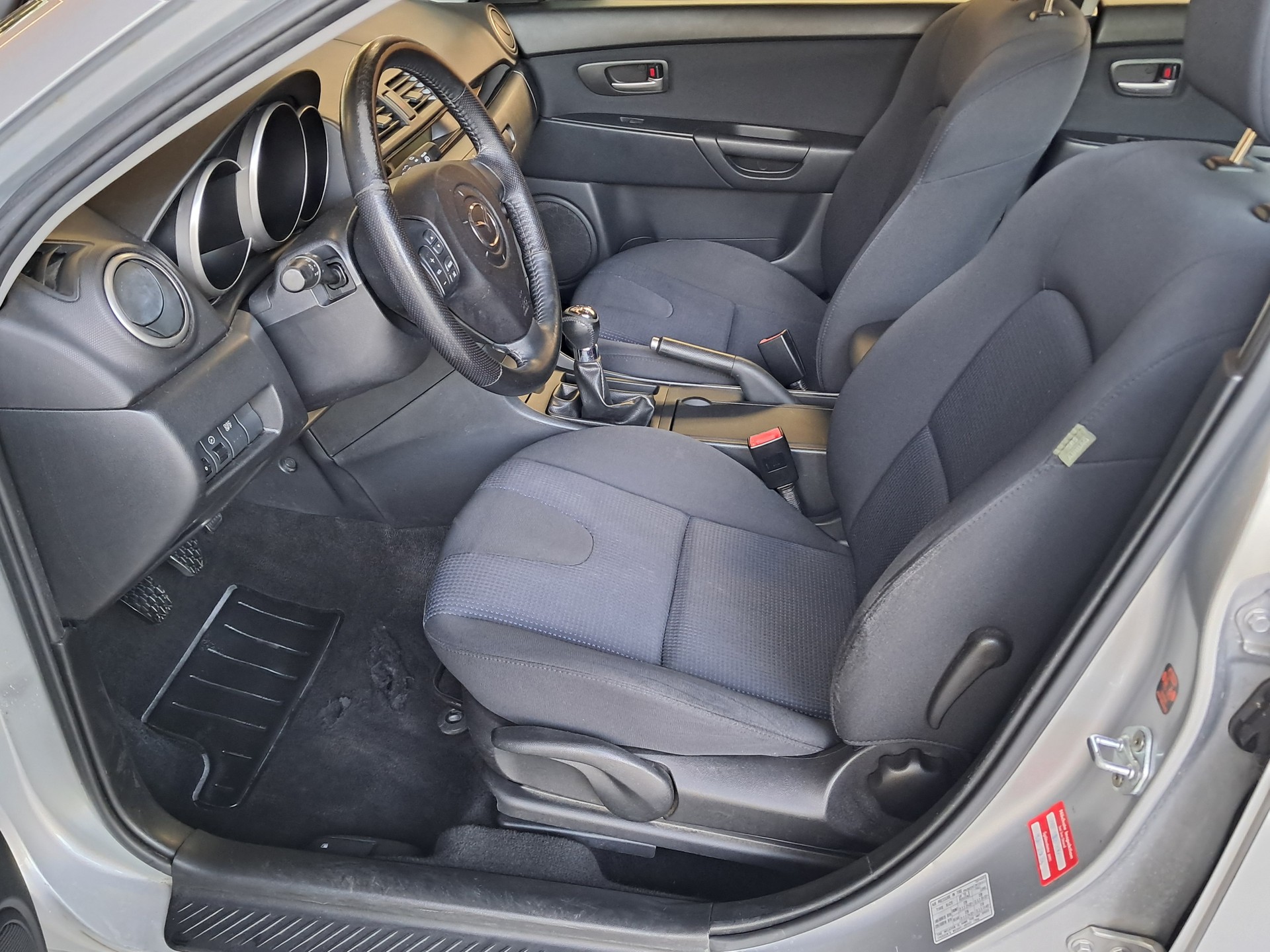 MAZDA 3 1.6 16V Confort-image-5