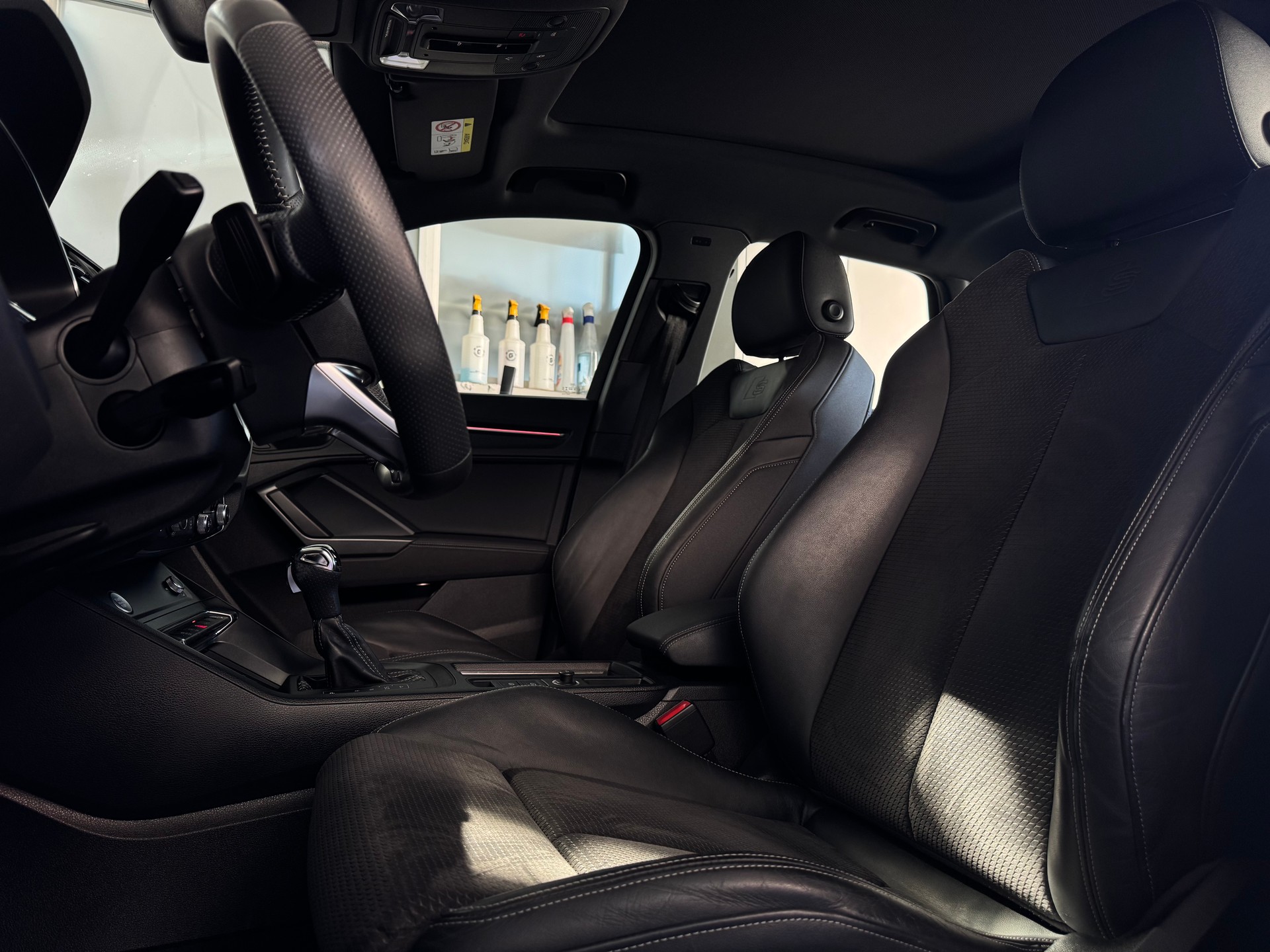 AUDI Q3 45 TFSI S line quattro S-tronic-image-5