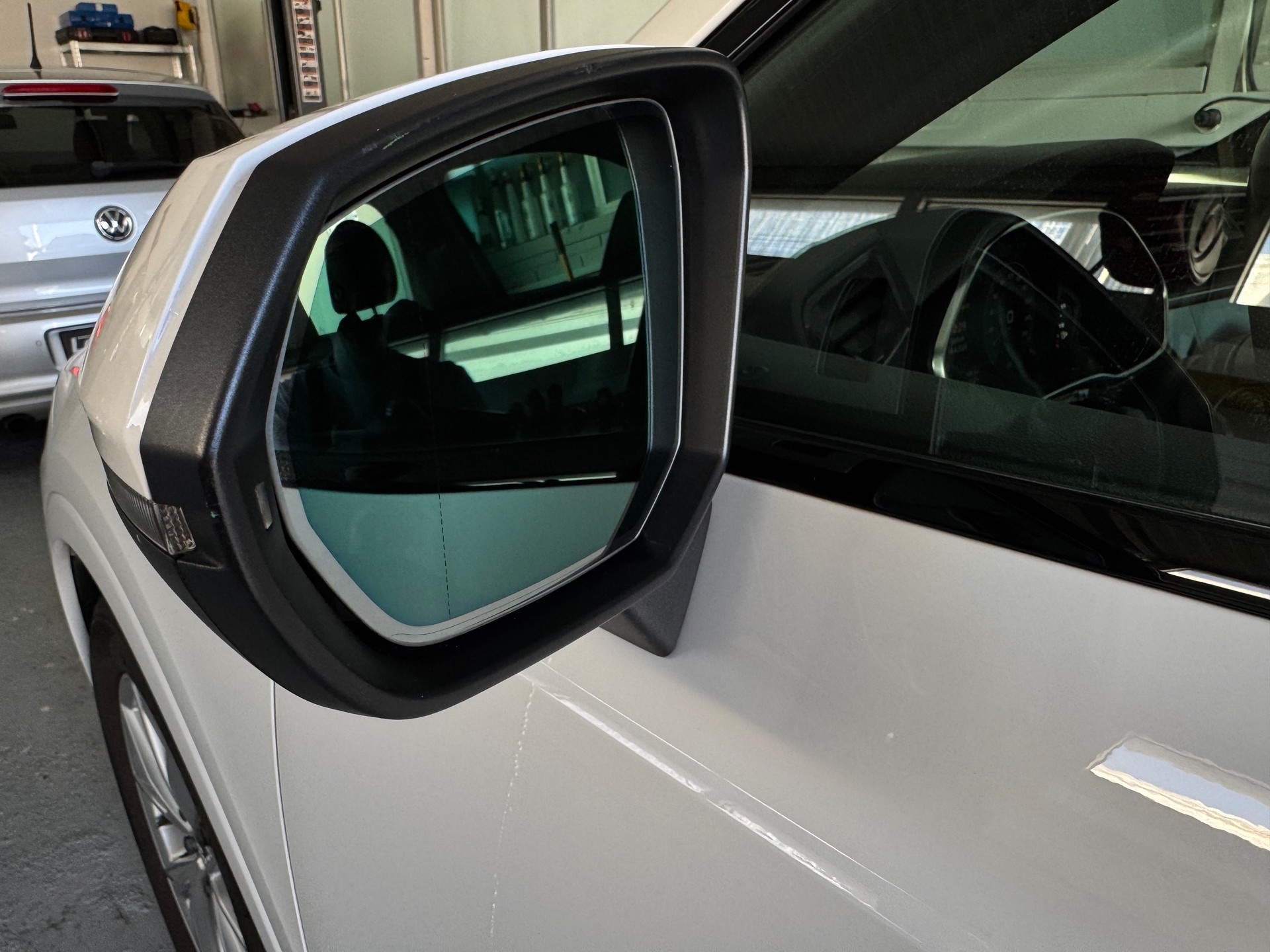 AUDI Q3 45 TFSI S line quattro S-tronic-image-13
