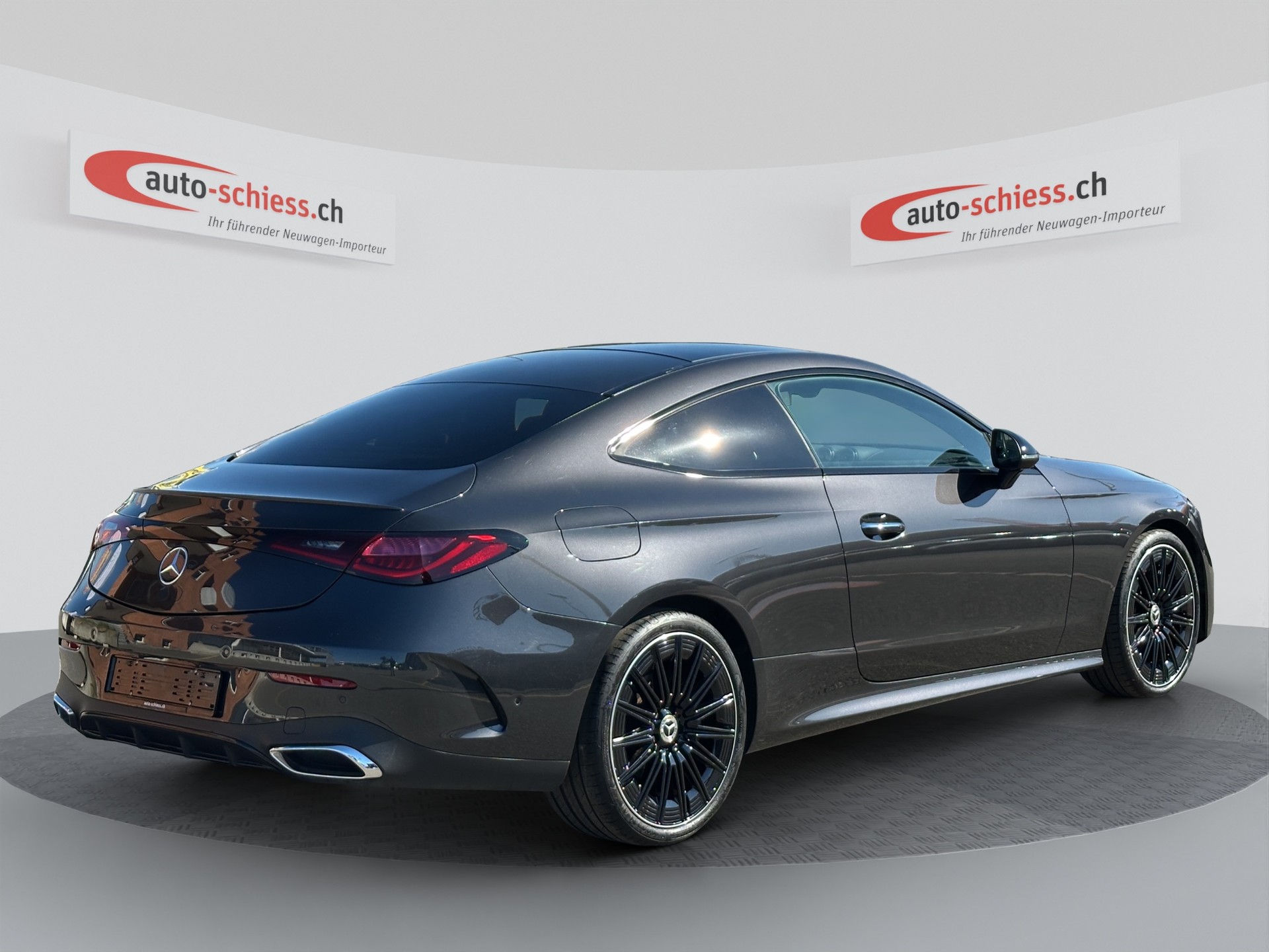 MERCEDES-BENZ CLE 200 AMG Night 9G-Tronic-image-4
