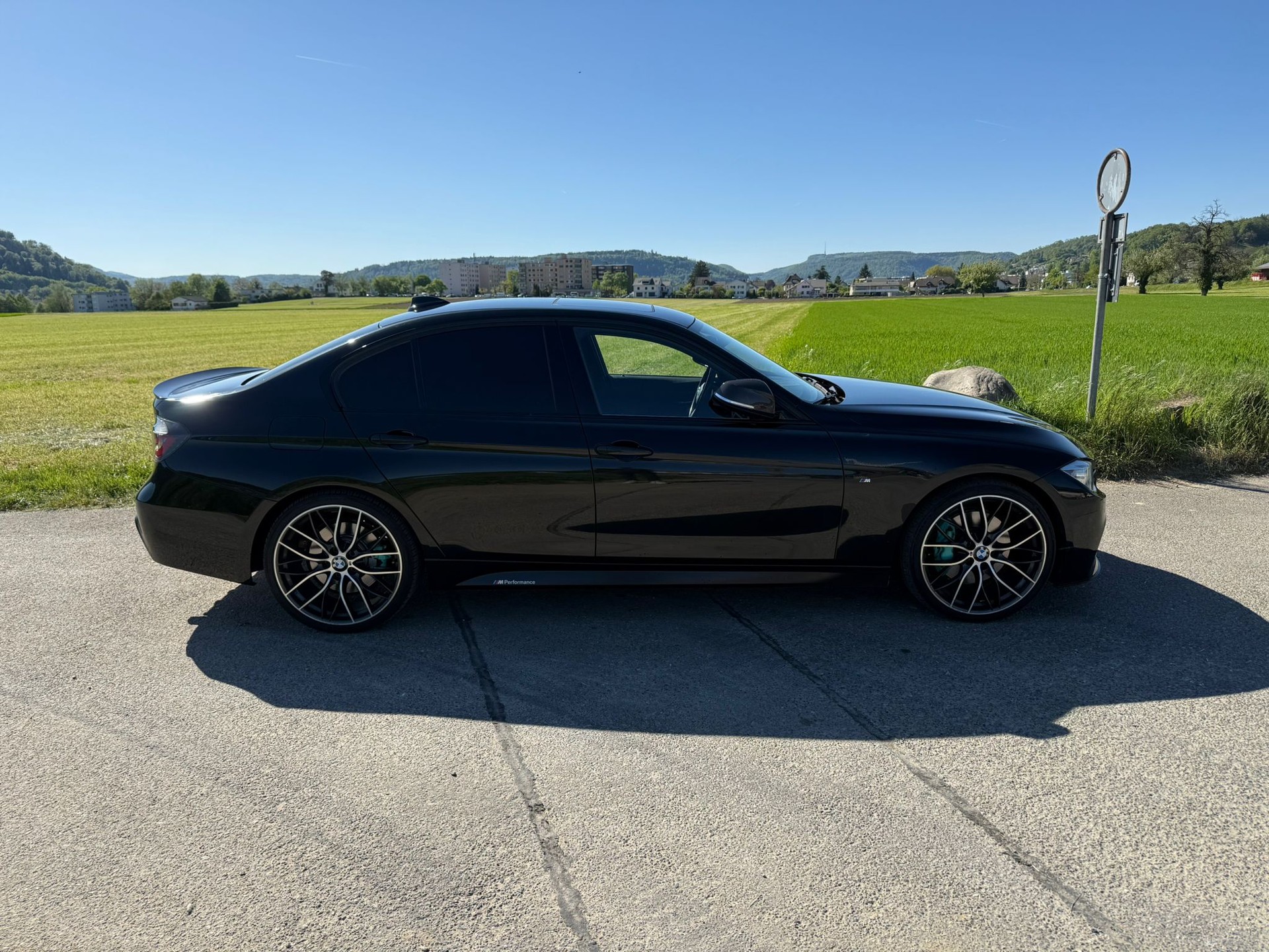 BMW 335i xDrive M Sport Power & Sound Edition-image-5