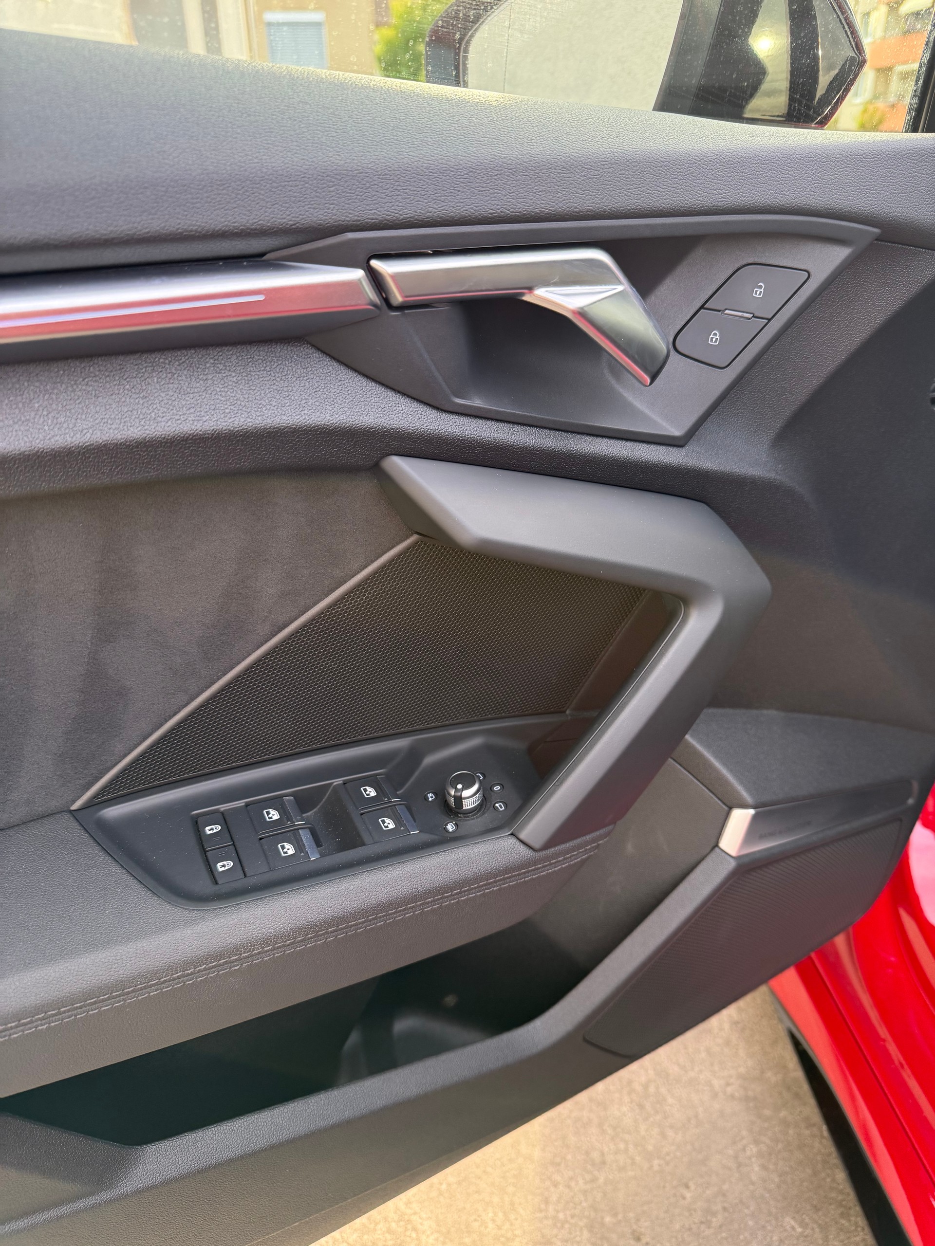 AUDI RS3 Sportback 2.5 TSI quattro S-tronic-image-10