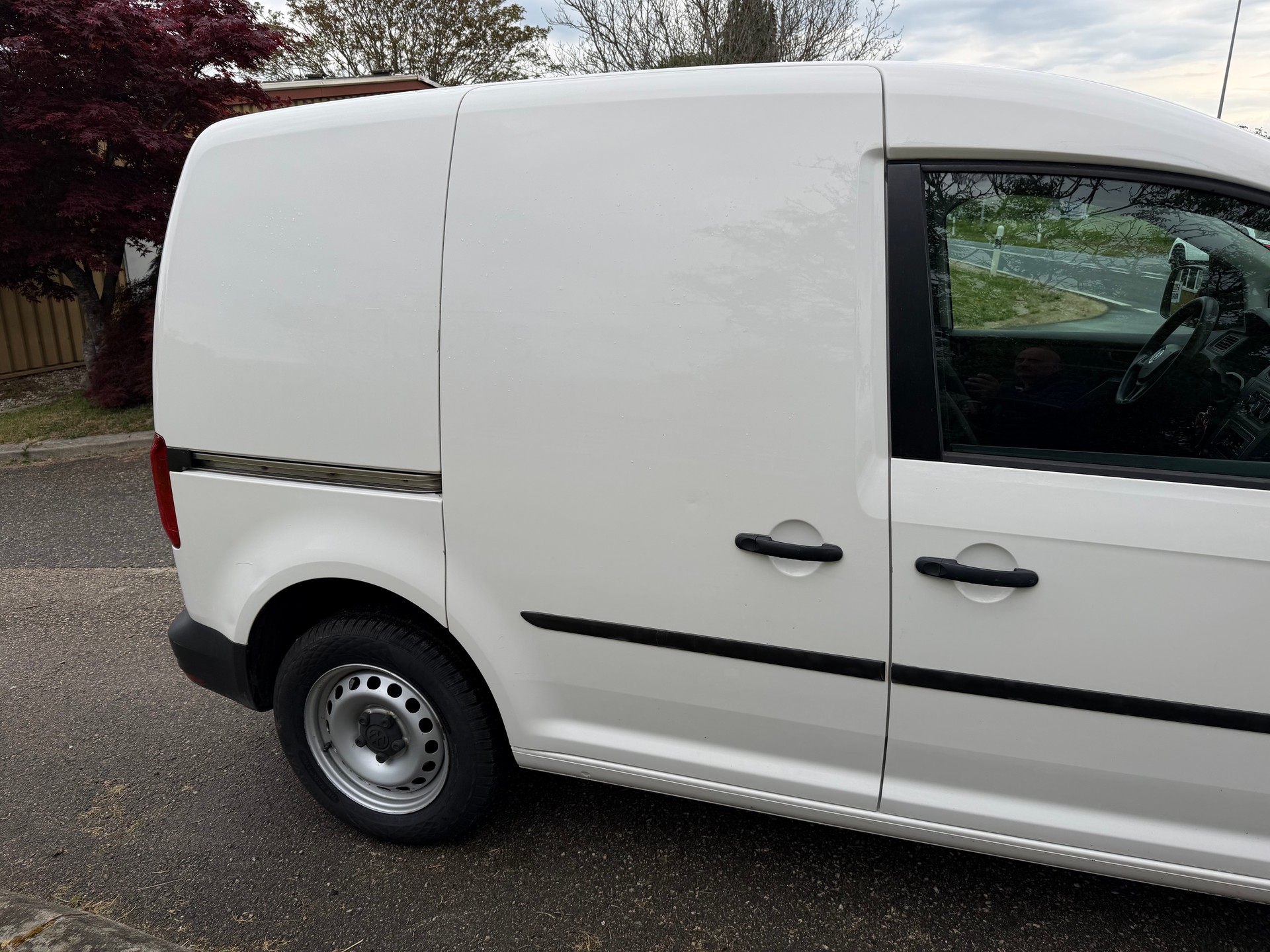 VW Caddy 1.2 TSI BlueMotion Technology-image-14