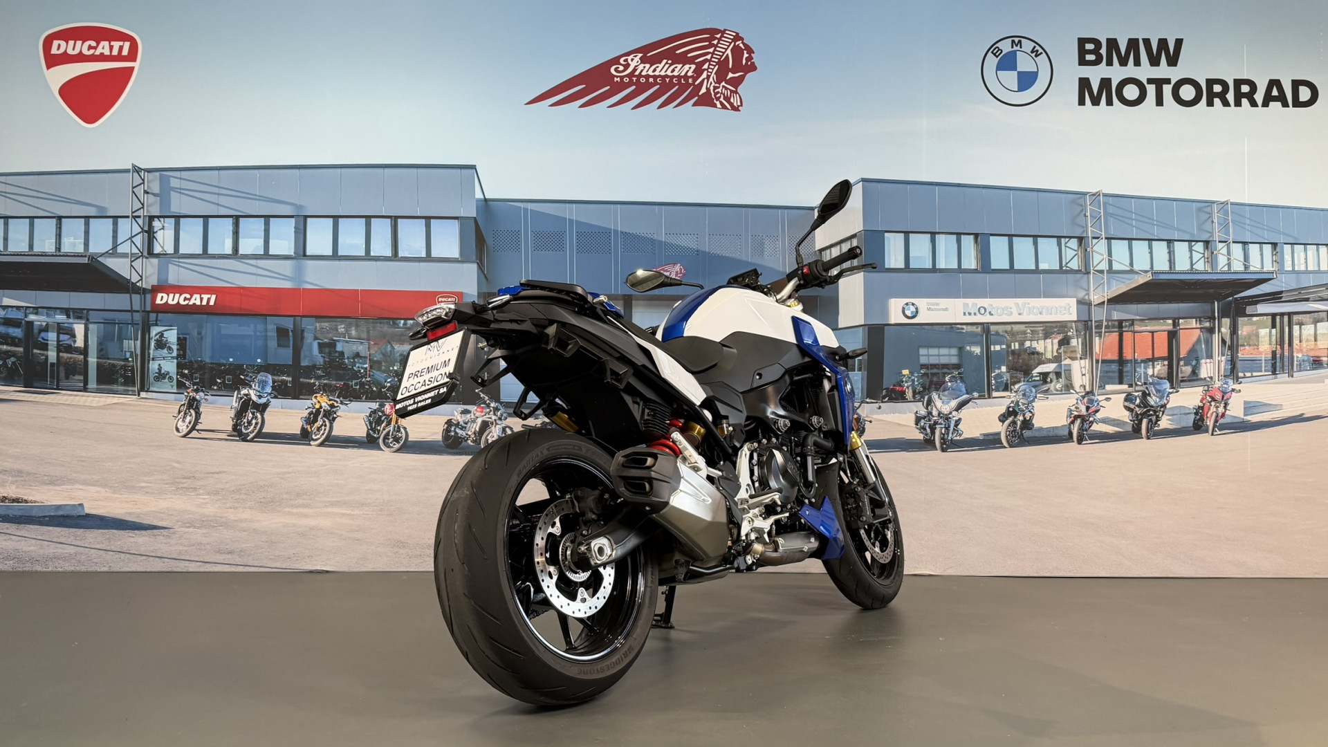 BMW F 900 R Sport-image-4