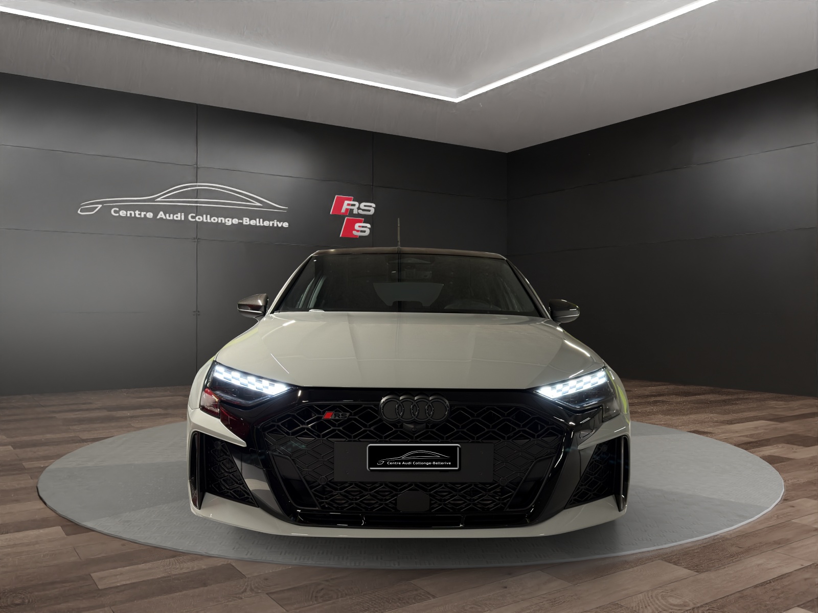 AUDI RS3 Sportback 2.5 TSI quattro S-tronic-showroom-element-1