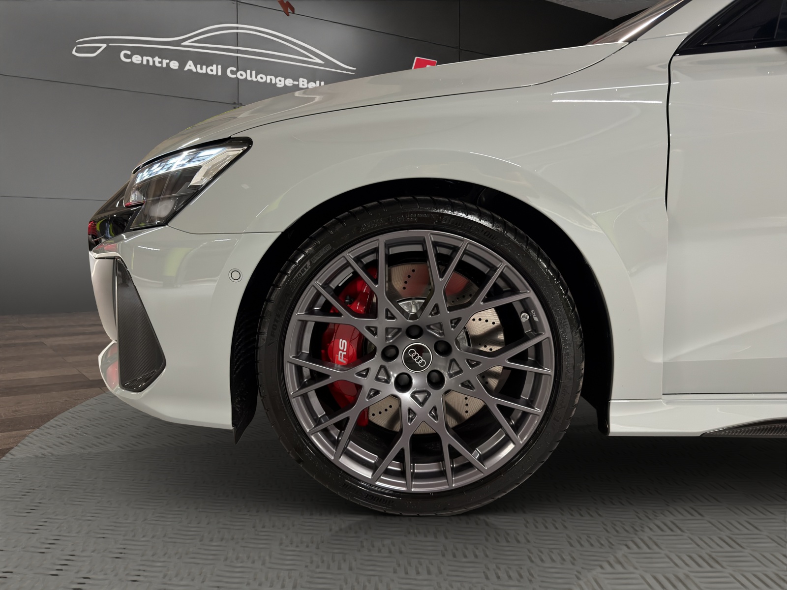 AUDI RS3 Sportback 2.5 TSI quattro S-tronic-image-17
