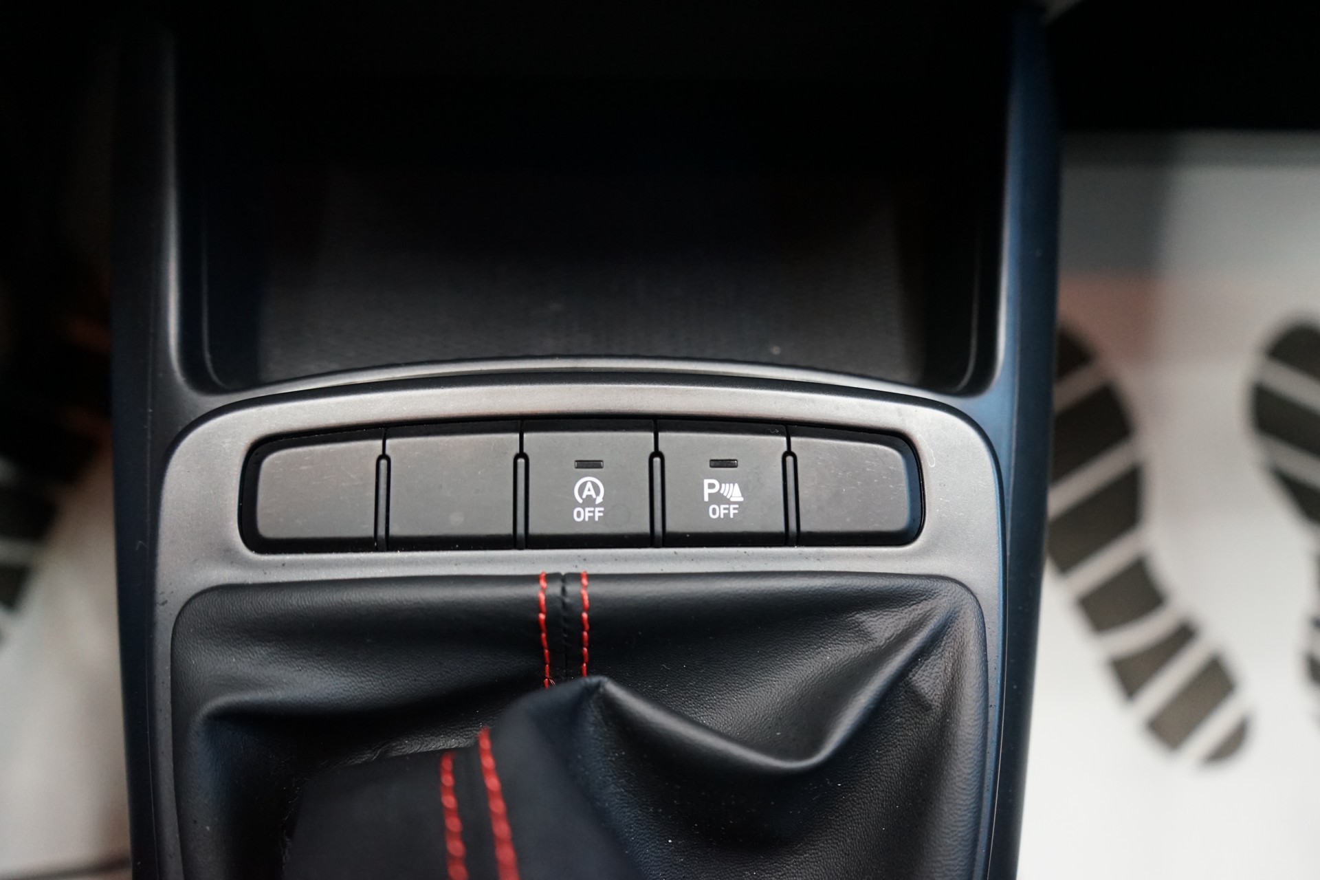 HYUNDAI i10 1.0 T-GDI N Line-image-12