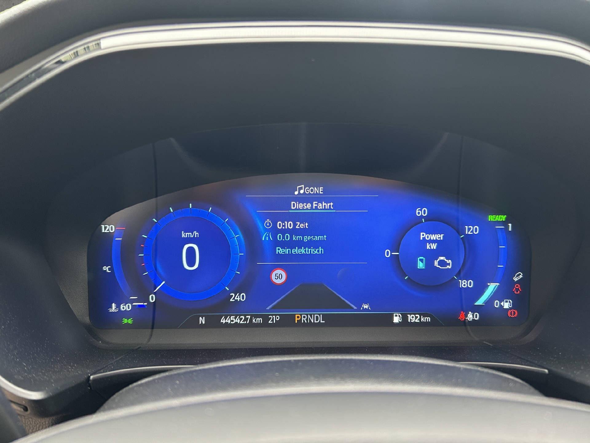 FORD Kuga 2.5 Hybrid ST-Line X 4x4-image-11