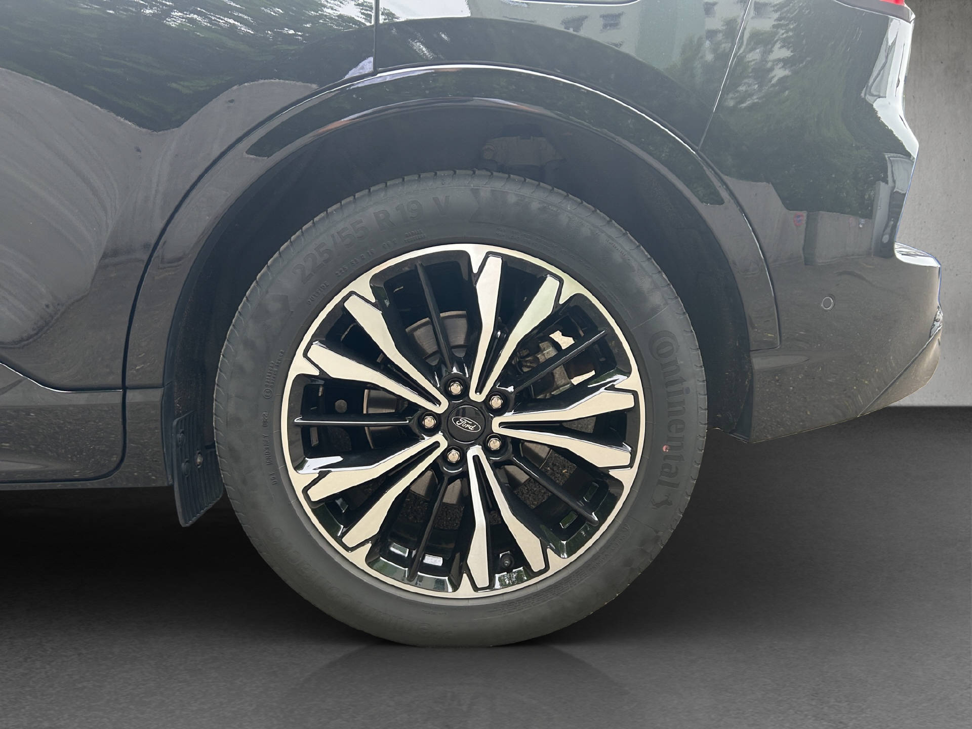 FORD Kuga 2.5 Hybrid ST-Line X 4x4-image-23
