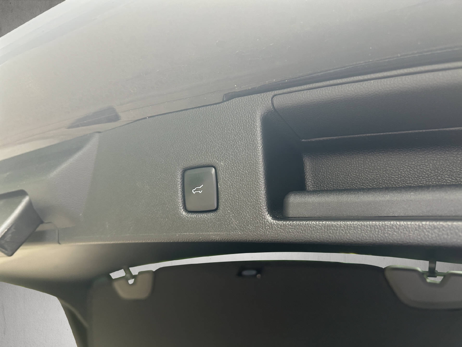 FORD Kuga 2.5 Hybrid ST-Line X 4x4-image-21