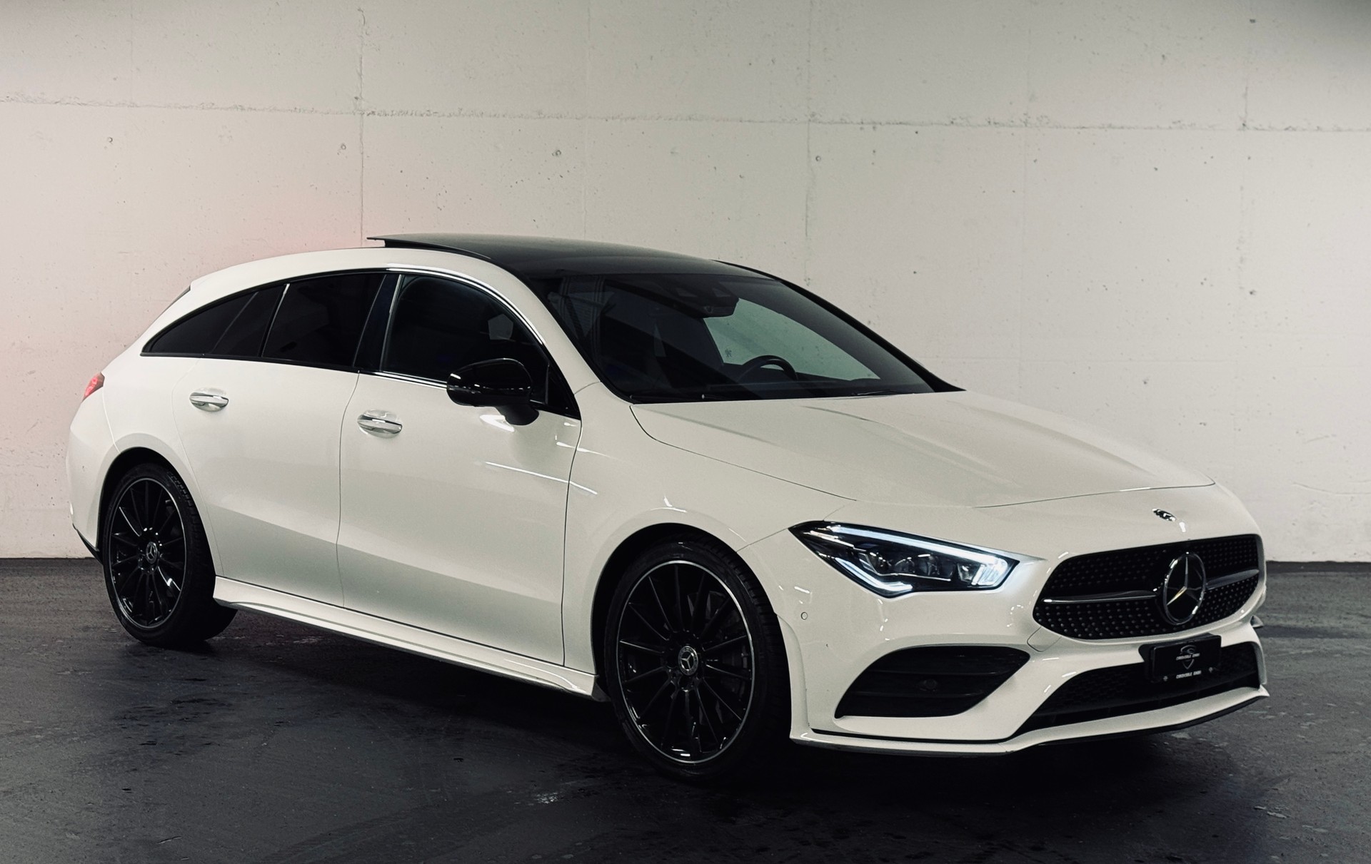 MERCEDES-BENZ CLA 250 Shooting Brake AMG Line 4Matic-image-1