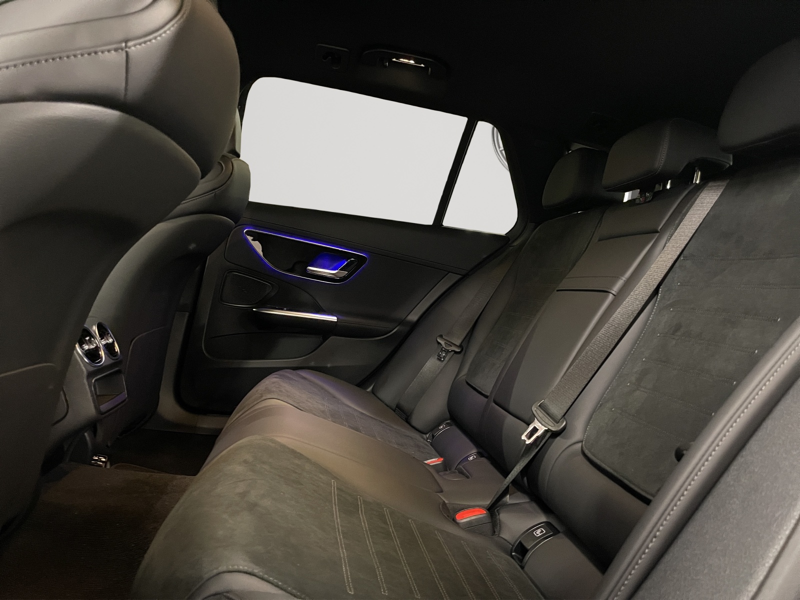 MERCEDES-BENZ C 220 d T 4 Matic Swiss Star-image-9