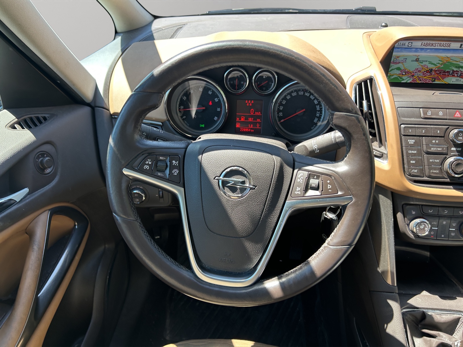 OPEL Zafira Tourer 1.4i 16V Turbo Sport-image-13