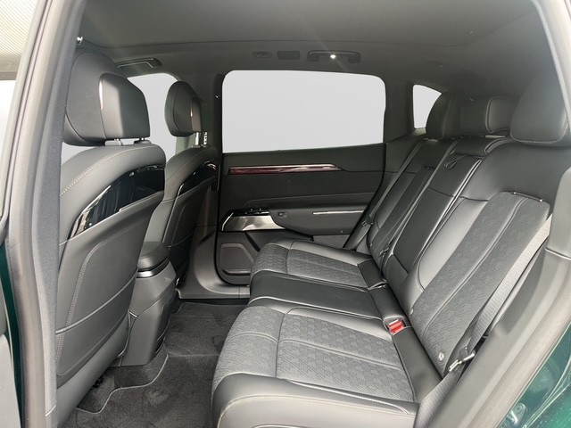 ZEEKR 7X Privilege AWD-image-10