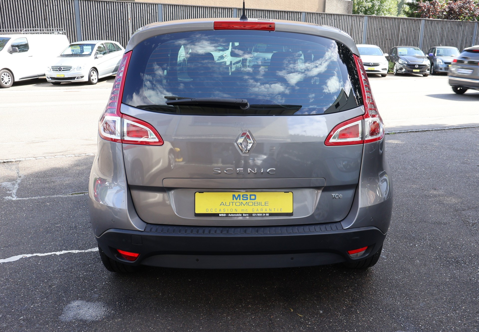 RENAULT Scénic 1.4 16V Turbo Expression-image-7