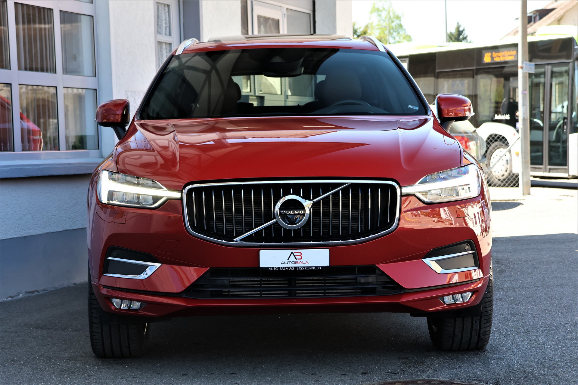 VOLVO XC60 T5 AWD Inscription Geartronic (CH) + 2.4T AHK-showroom-element-1
