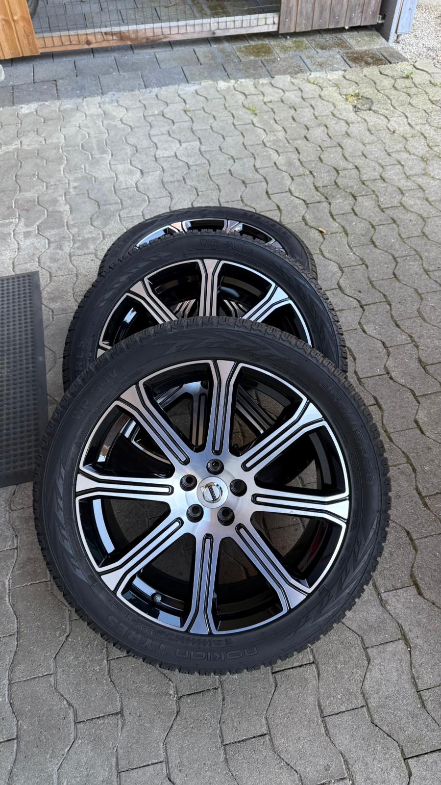 VOLVO XC60 T5 AWD Inscription Geartronic (CH) + 2.4T AHK-image-26