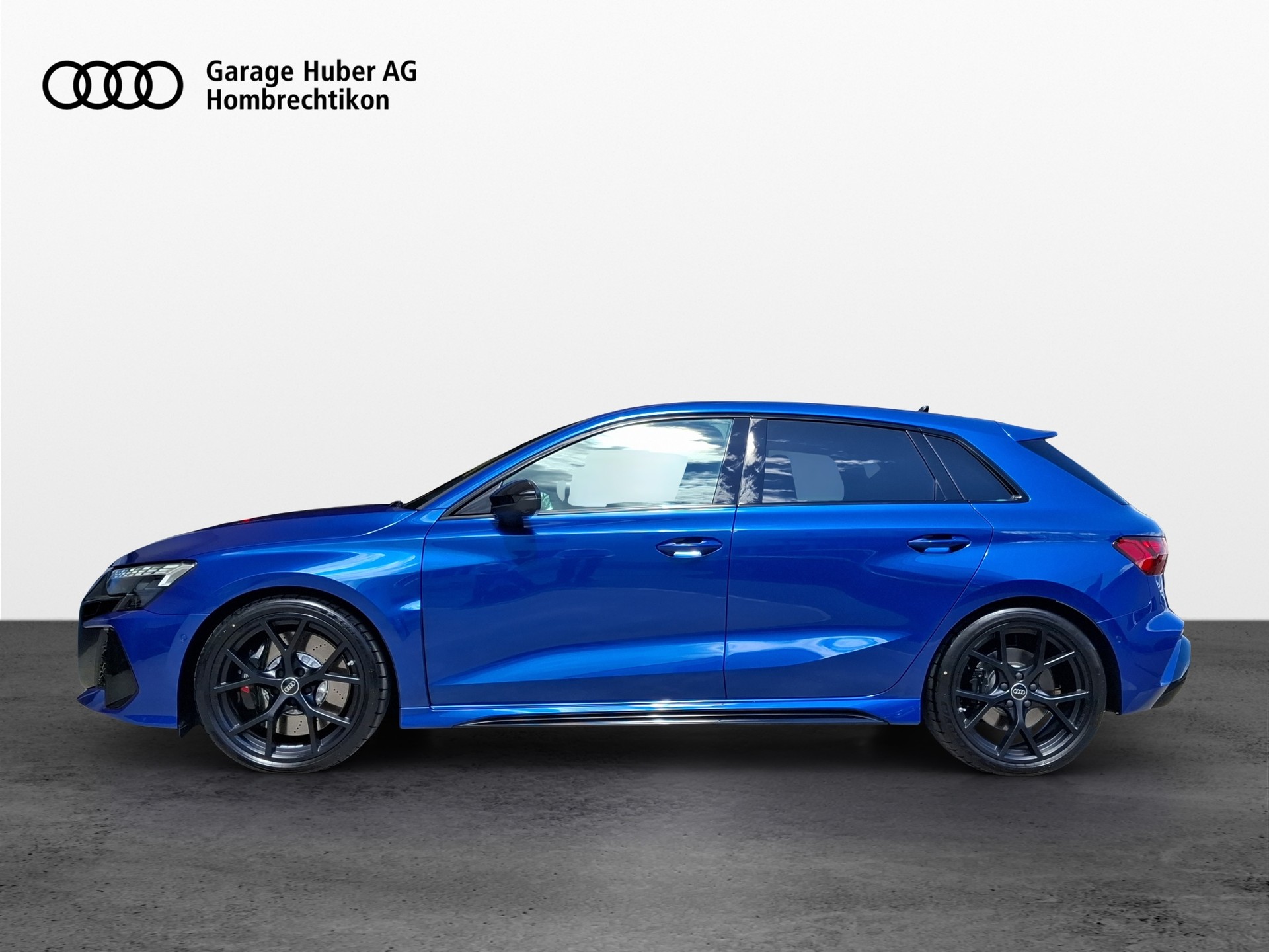 AUDI RS3 Sportback 2.5 TSI quattro S-tronic-image-1