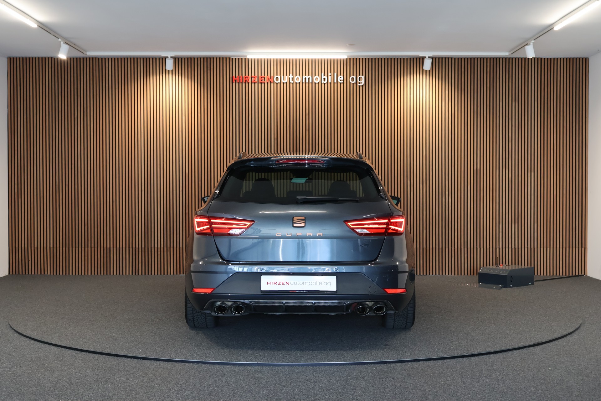SEAT Leon ST 2.0 TSI Cupra R 370 4 Drive DSG Tuning-showroom-element-3