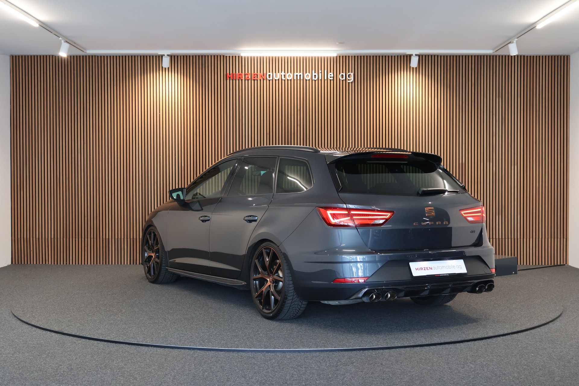SEAT Leon ST 2.0 TSI Cupra R 370 4 Drive DSG Tuning-showroom-element-2