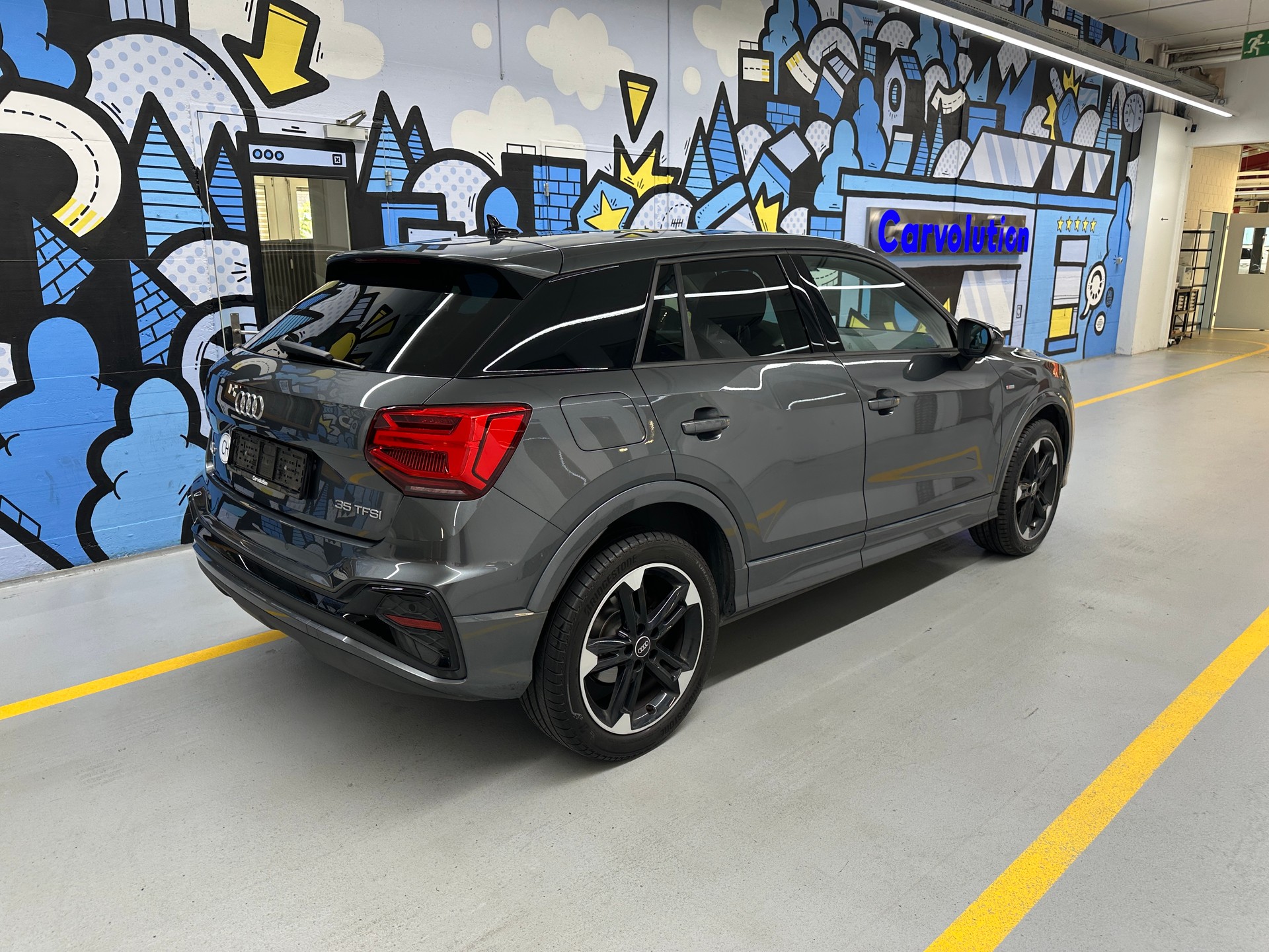 AUDI Q2 35 TFSI S line S-tronic-showroom-element-3