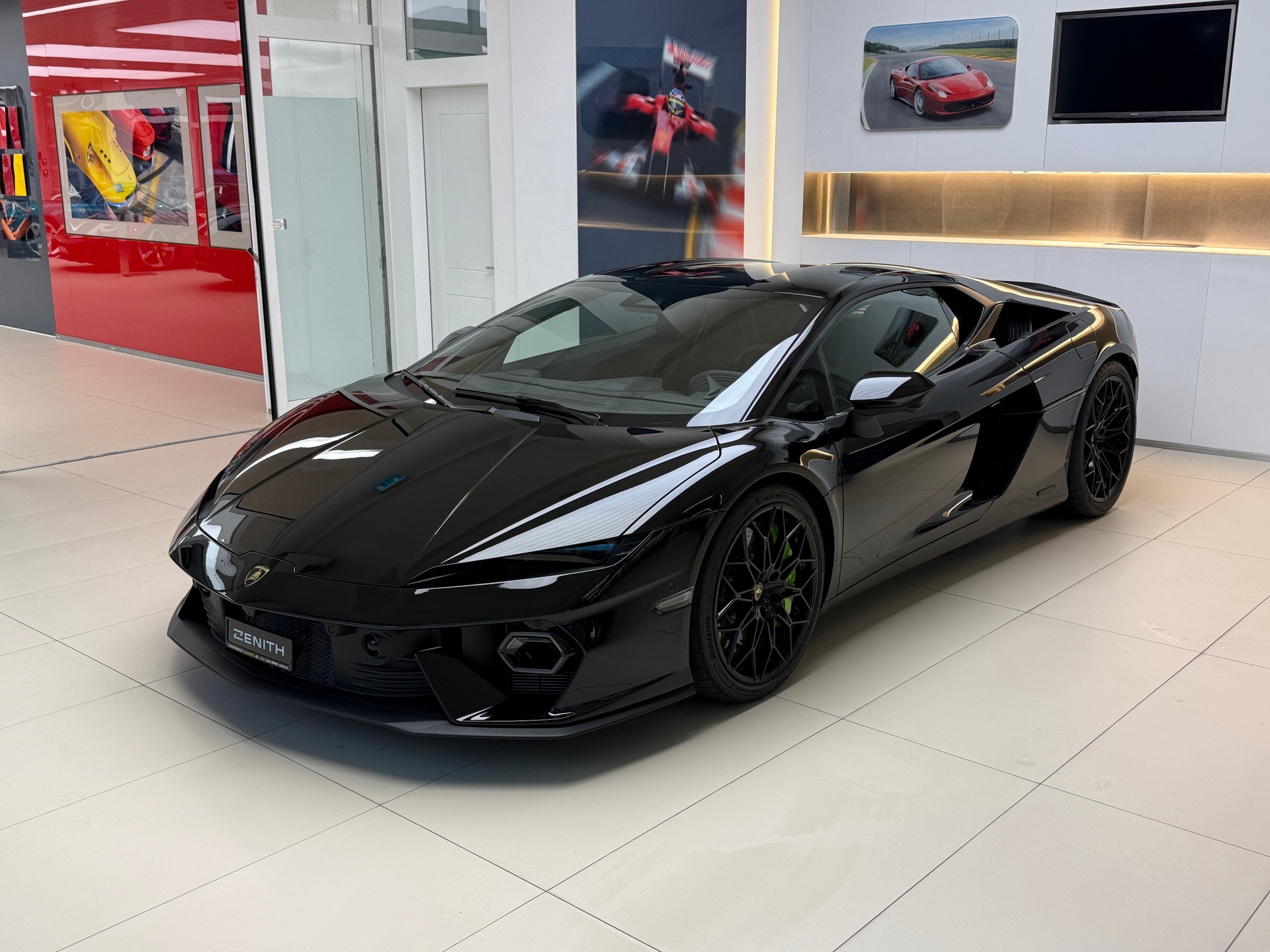 LAMBORGHINI Temerario HPEV