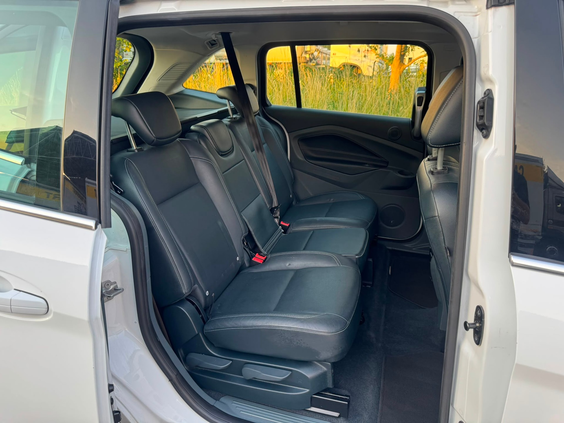 FORD Grand C-Max 2.0 TDCi Titanium PowerShift-image-13