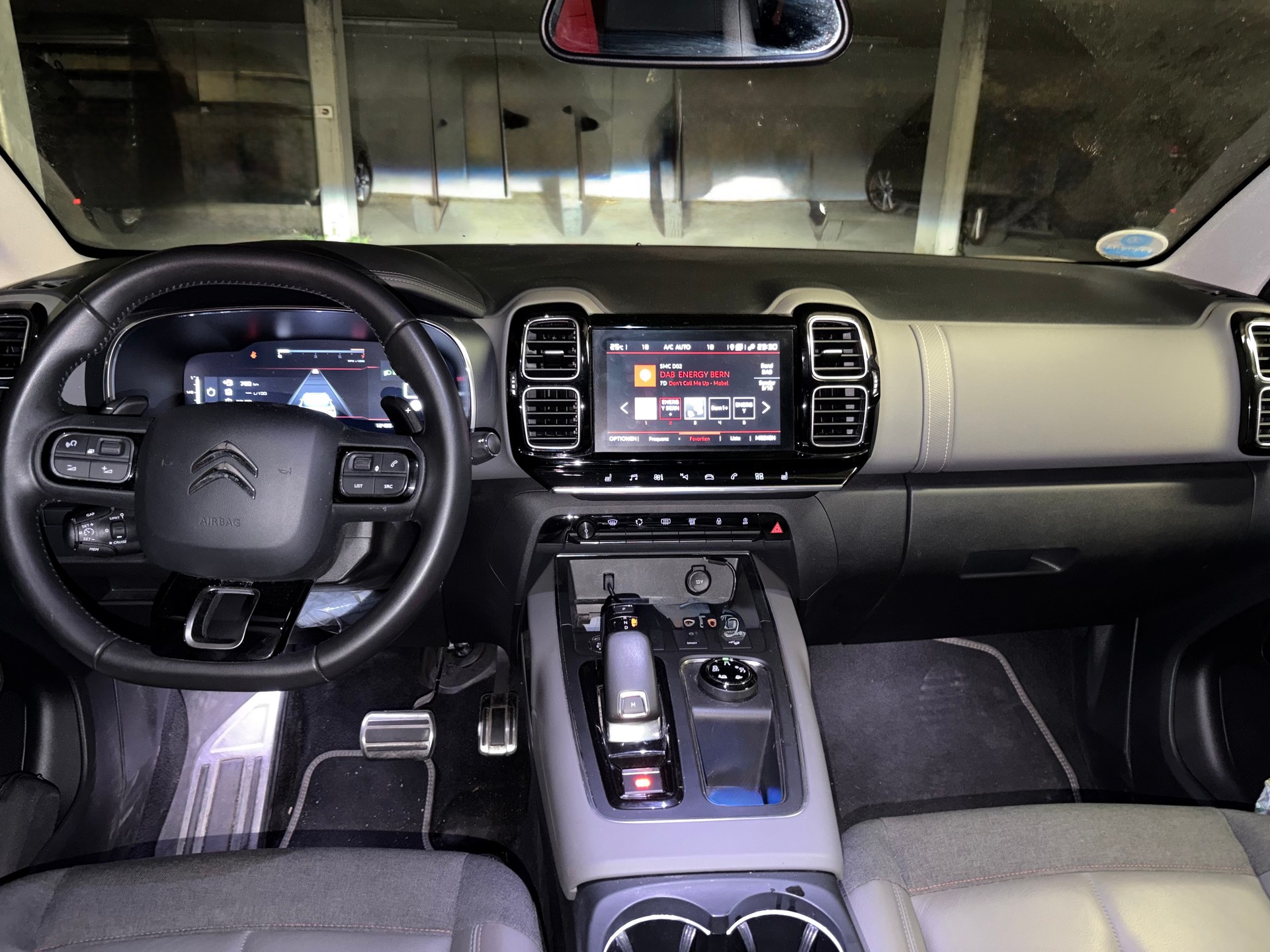 CITROEN 1.5 BlueHDi EAT8 Shine CH-Fahrzeug-image-6