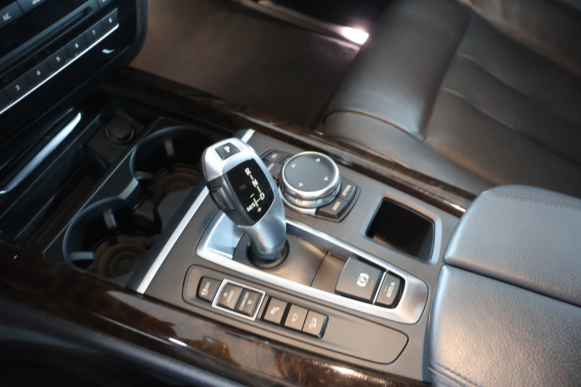 BMW X5 xDrive 35i Steptronic-image-10