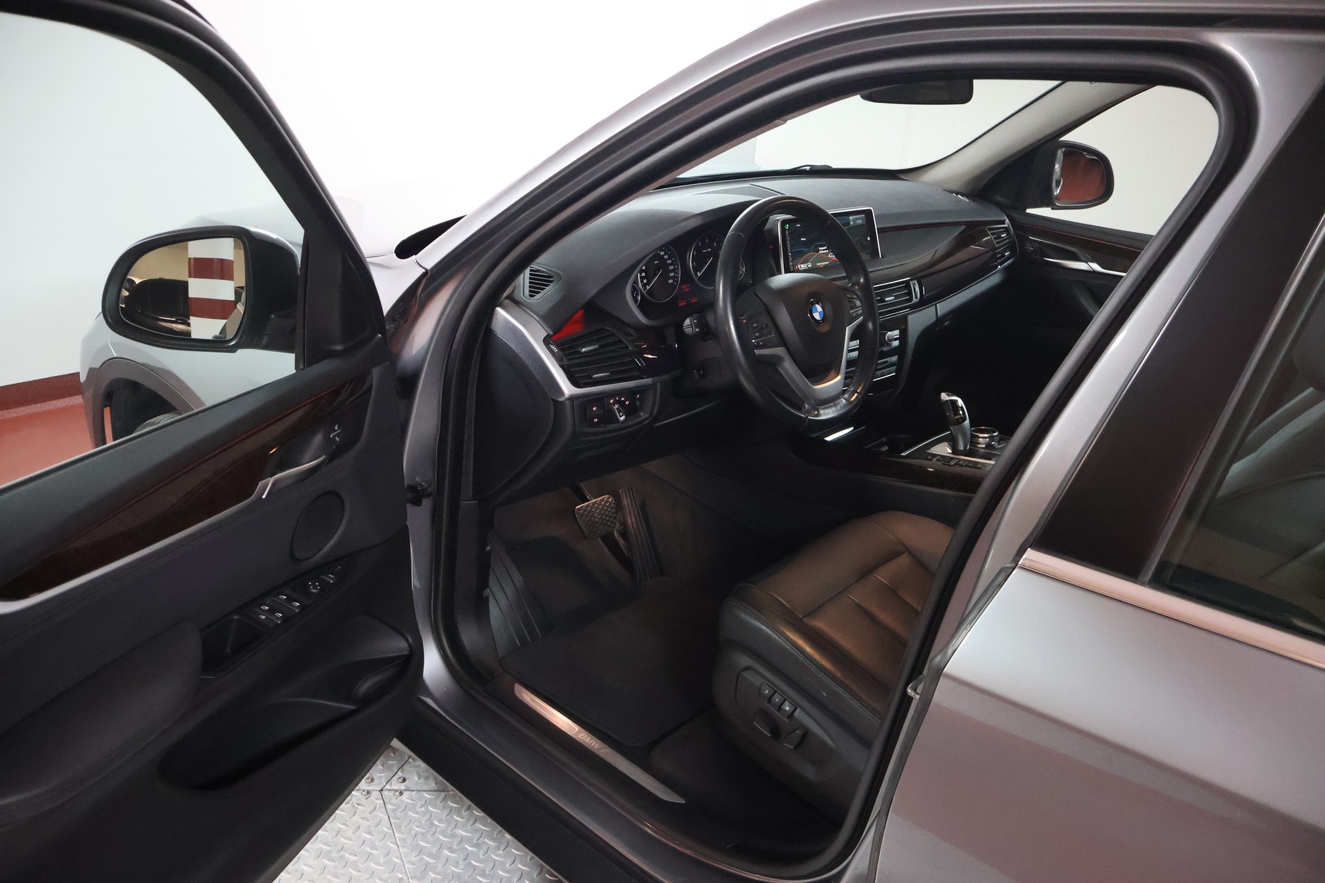 BMW X5 xDrive 35i Steptronic-image-5