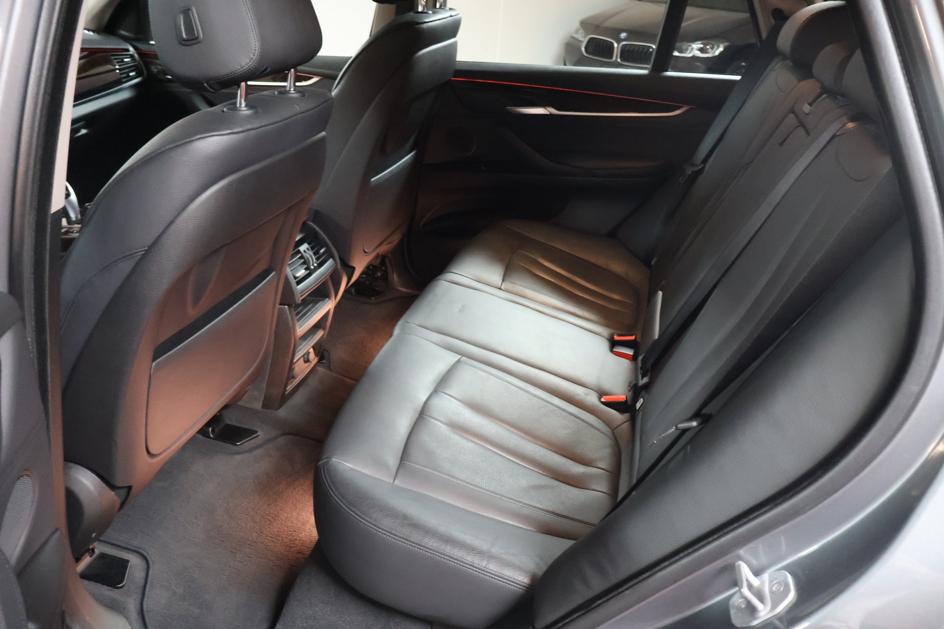 BMW X5 xDrive 35i Steptronic-image-16