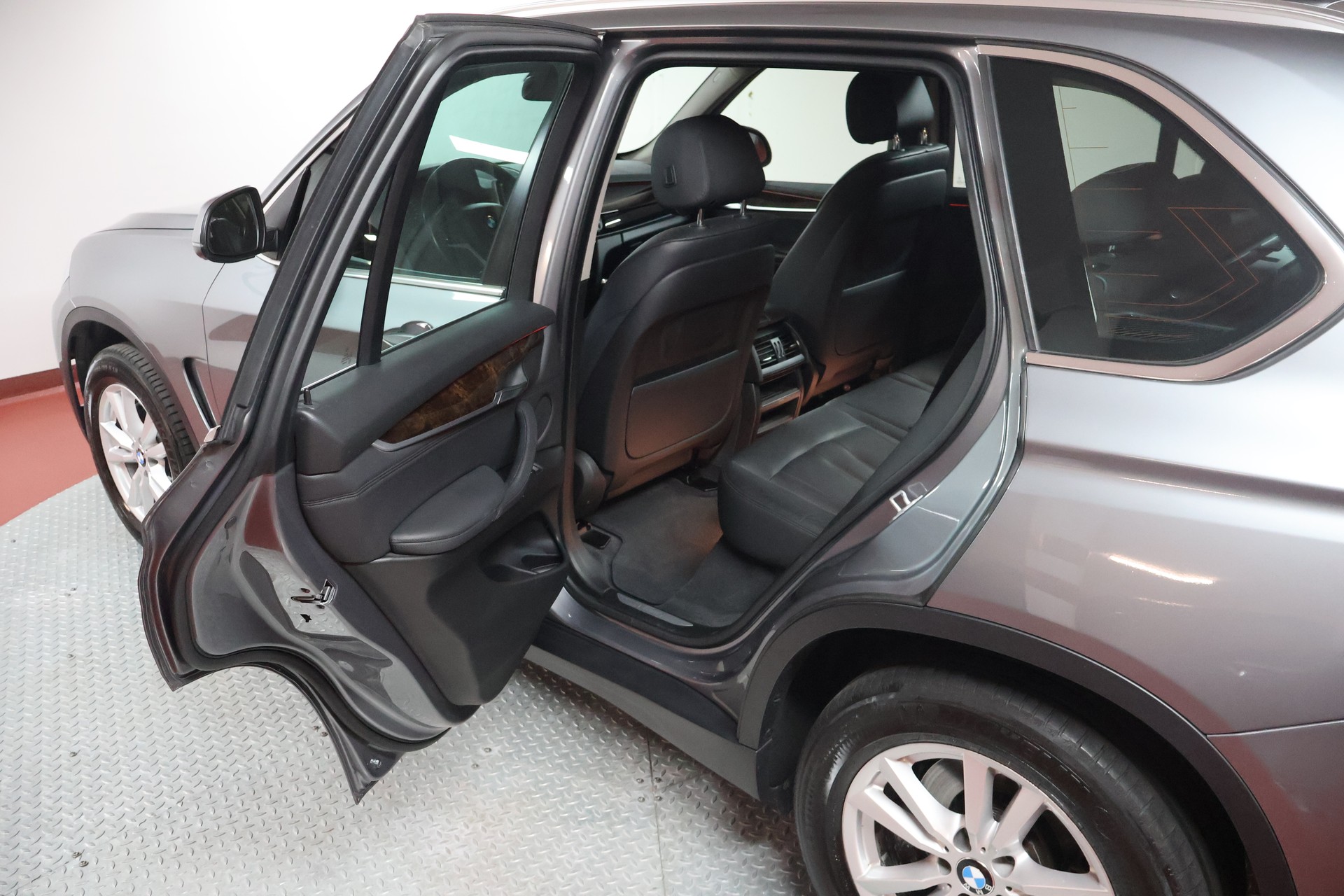 BMW X5 xDrive 35i Steptronic-image-13