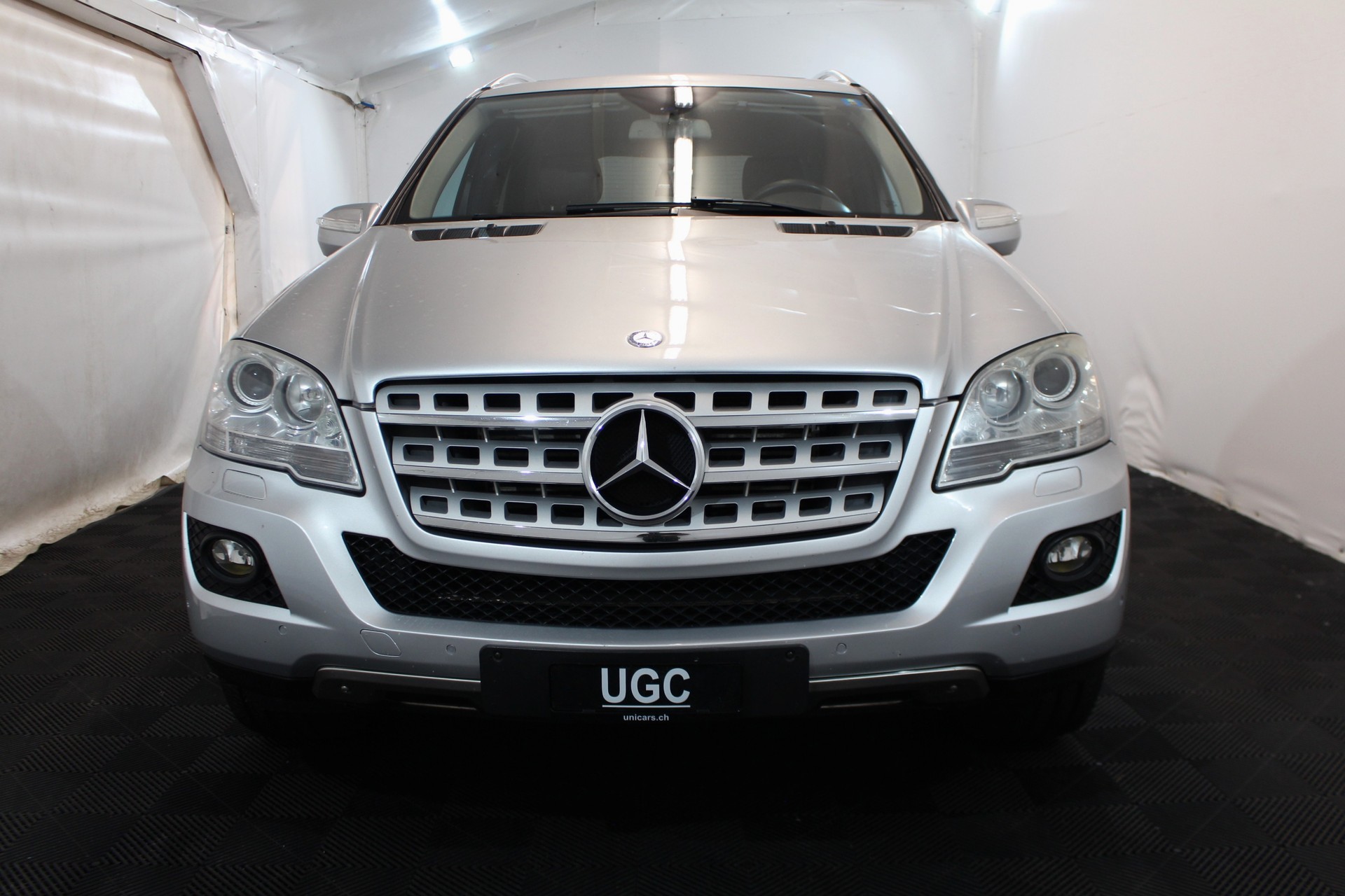 MERCEDES-BENZ ML 300 CDI BlueEF-showroom-element-1