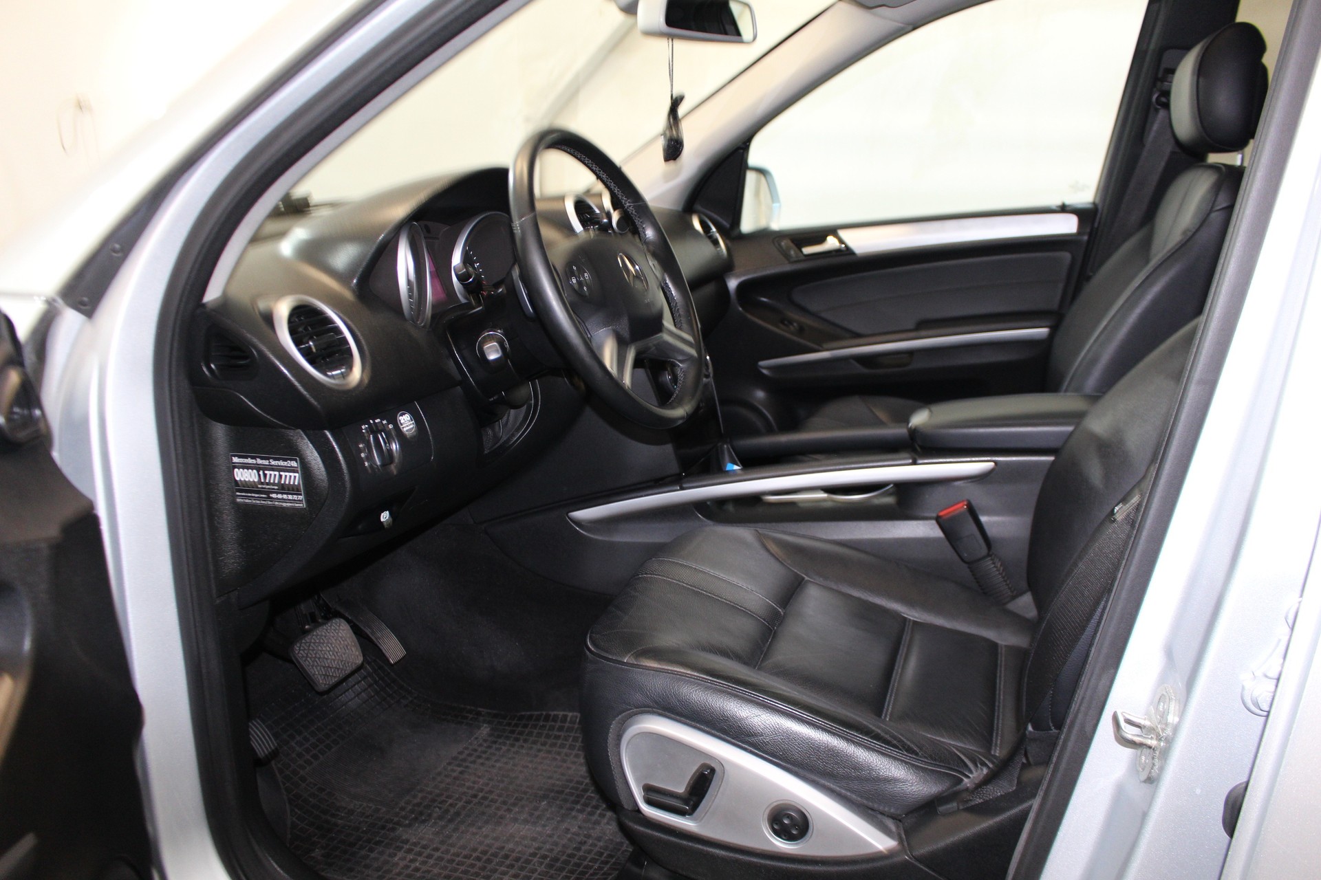 MERCEDES-BENZ ML 300 CDI BlueEF-image-6