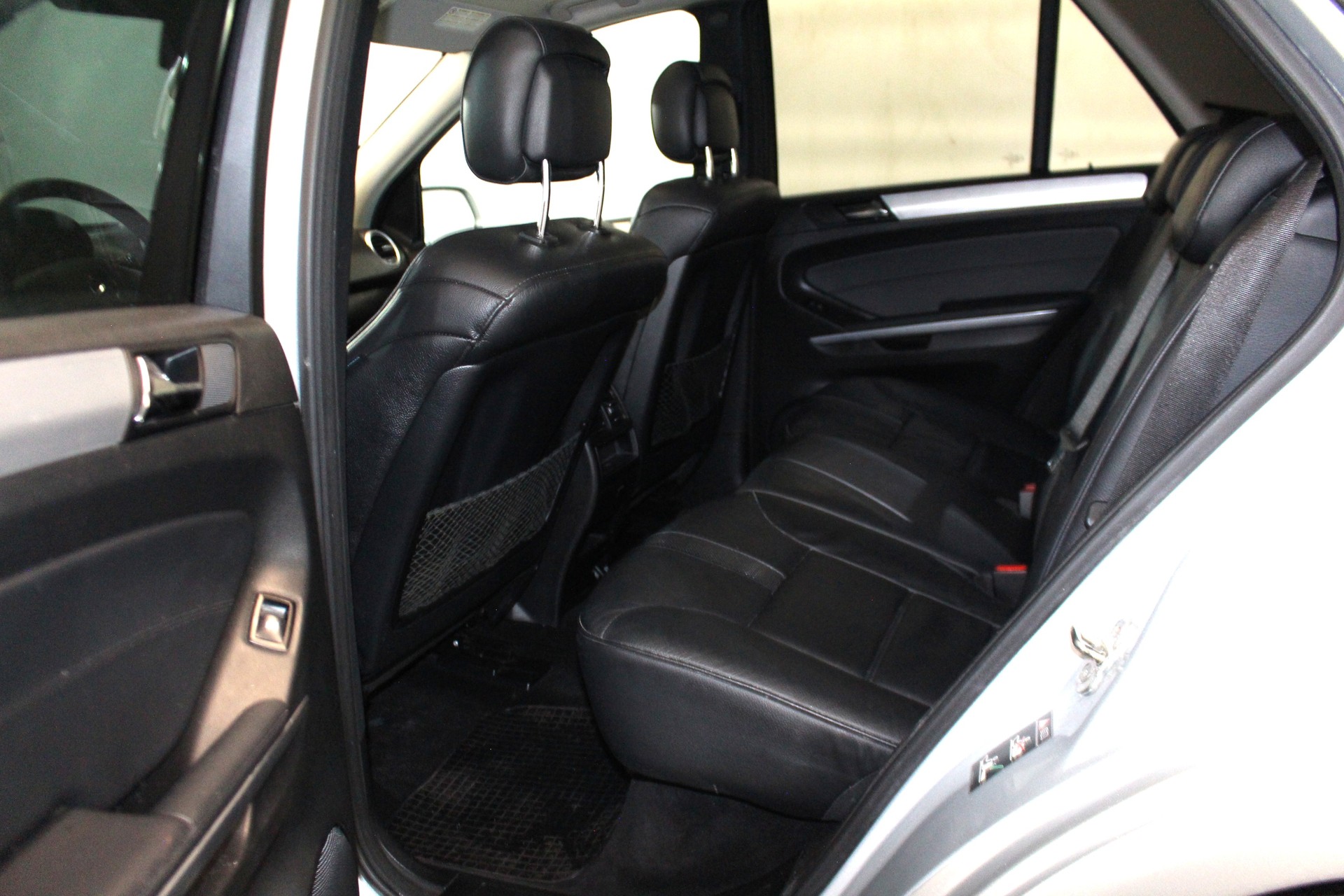 MERCEDES-BENZ ML 300 CDI BlueEF-image-7