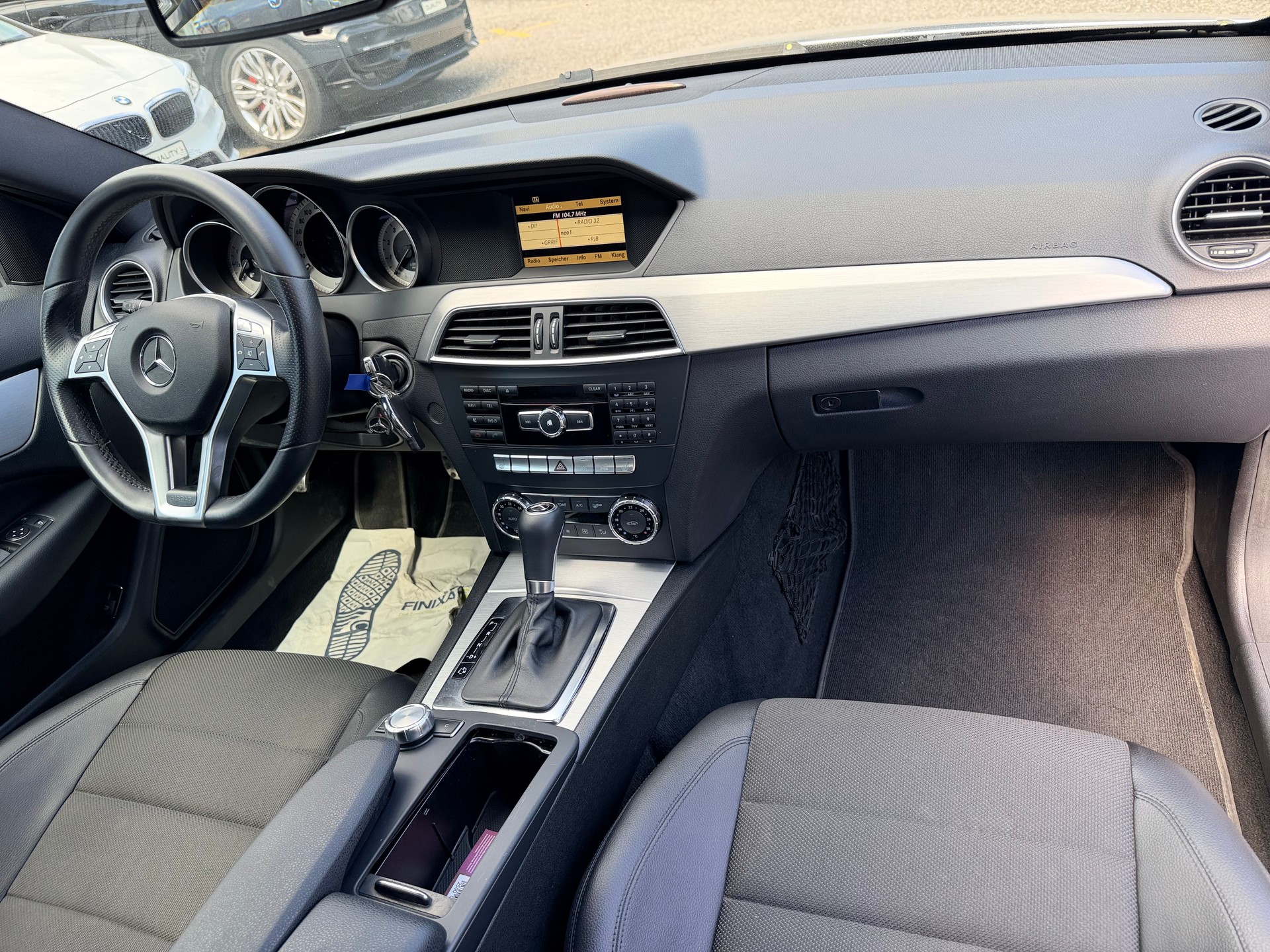 MERCEDES-BENZ C 180 Coupé MyStar 7G-Tronic AMG Line-image-13