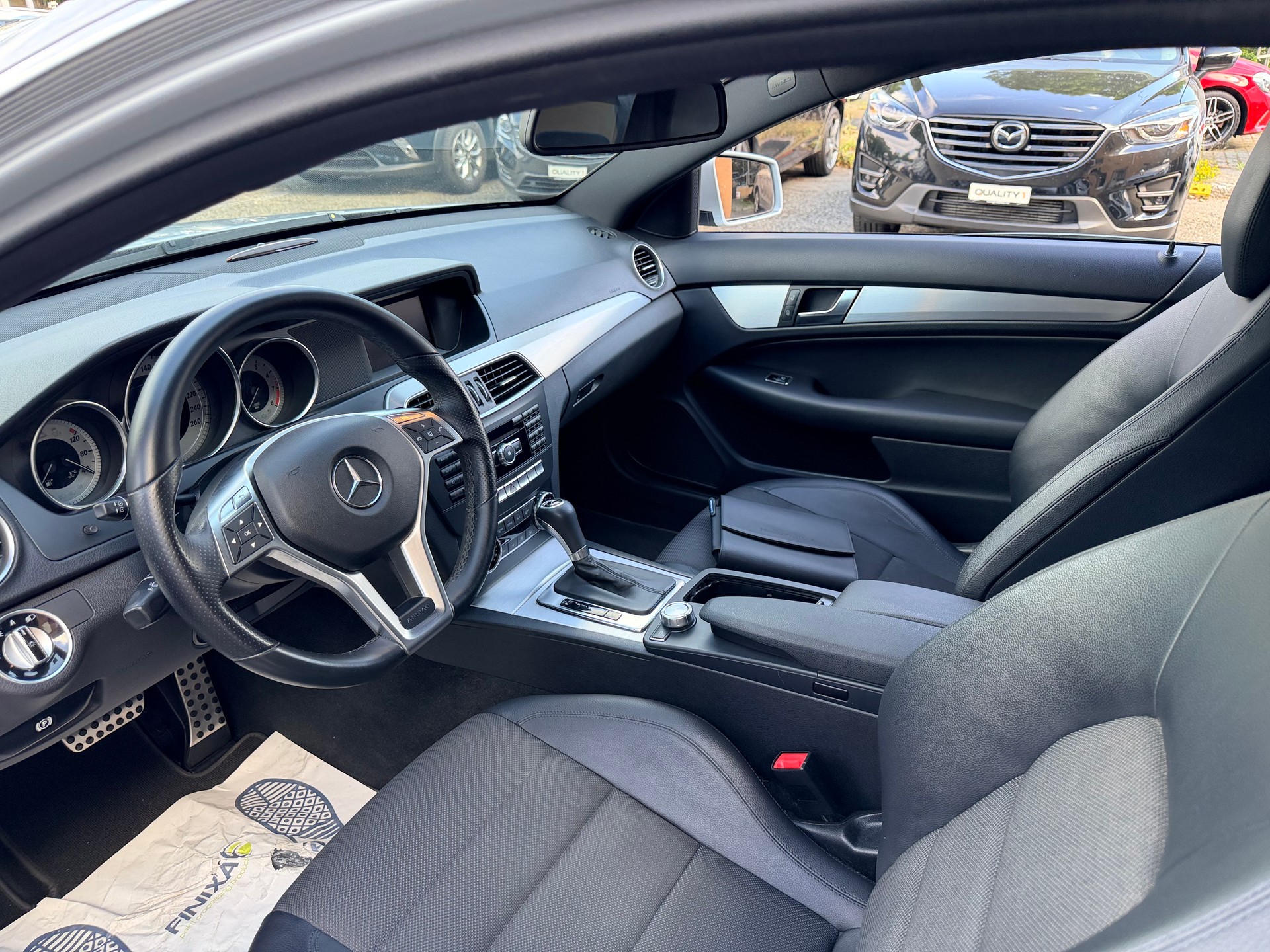 MERCEDES-BENZ C 180 Coupé MyStar 7G-Tronic AMG Line-image-23